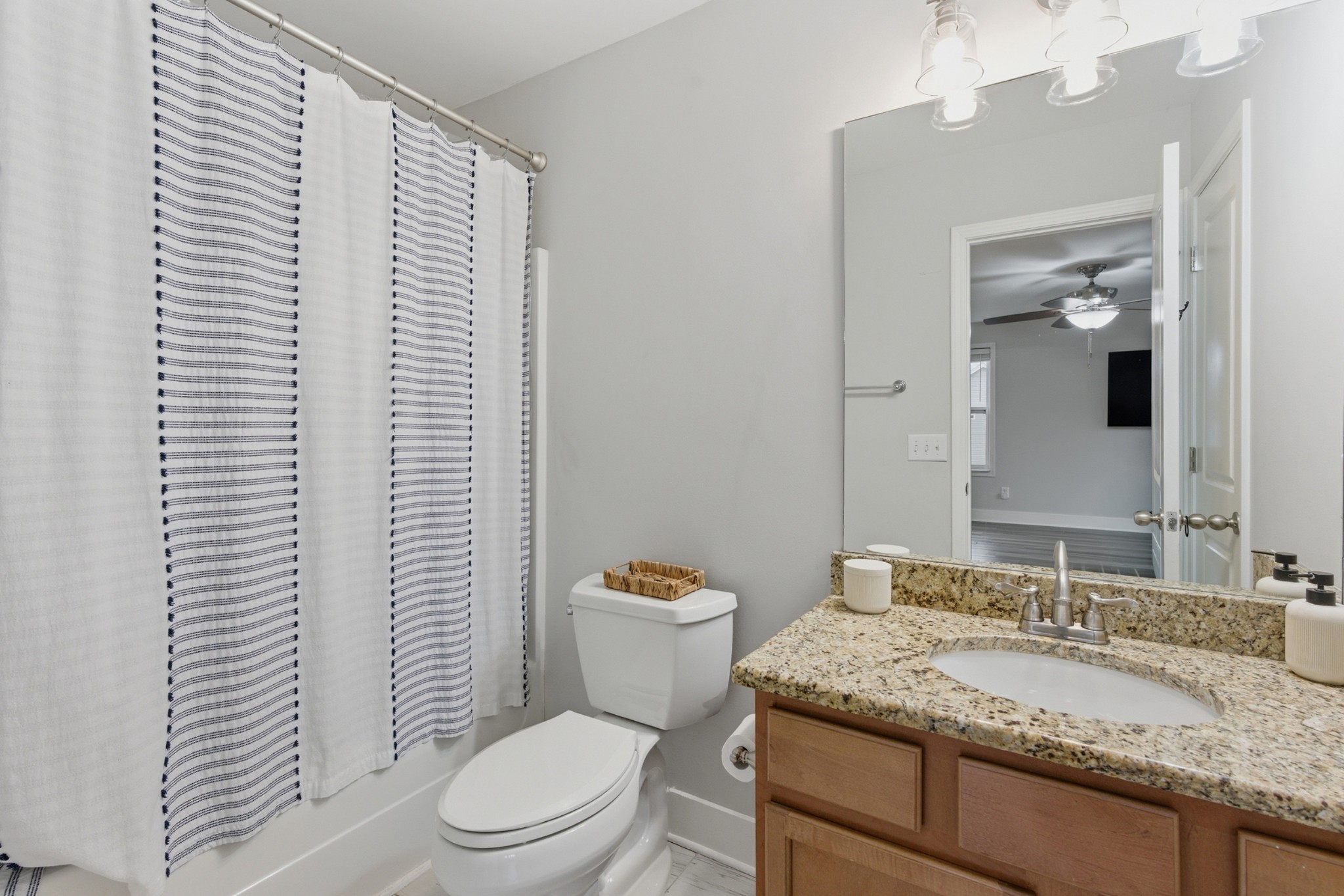 1303 Creekside Dr