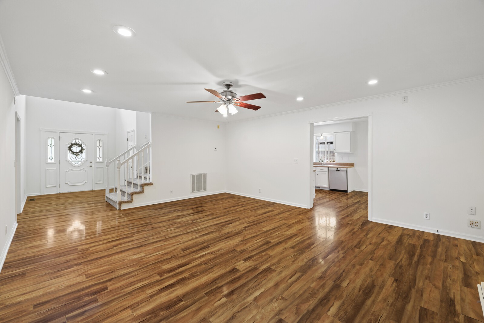 104 Kenaum Ct