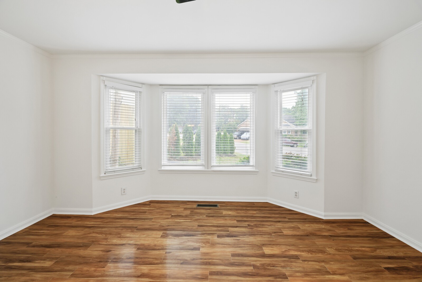 104 Kenaum Ct