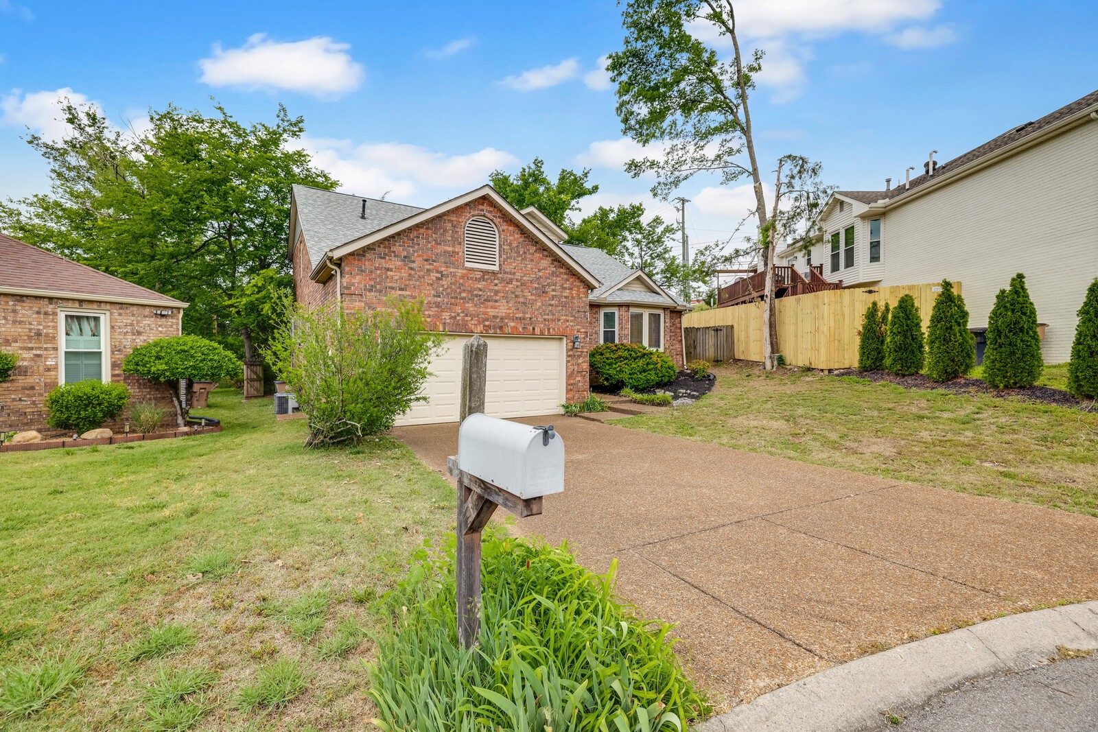 104 Kenaum Ct