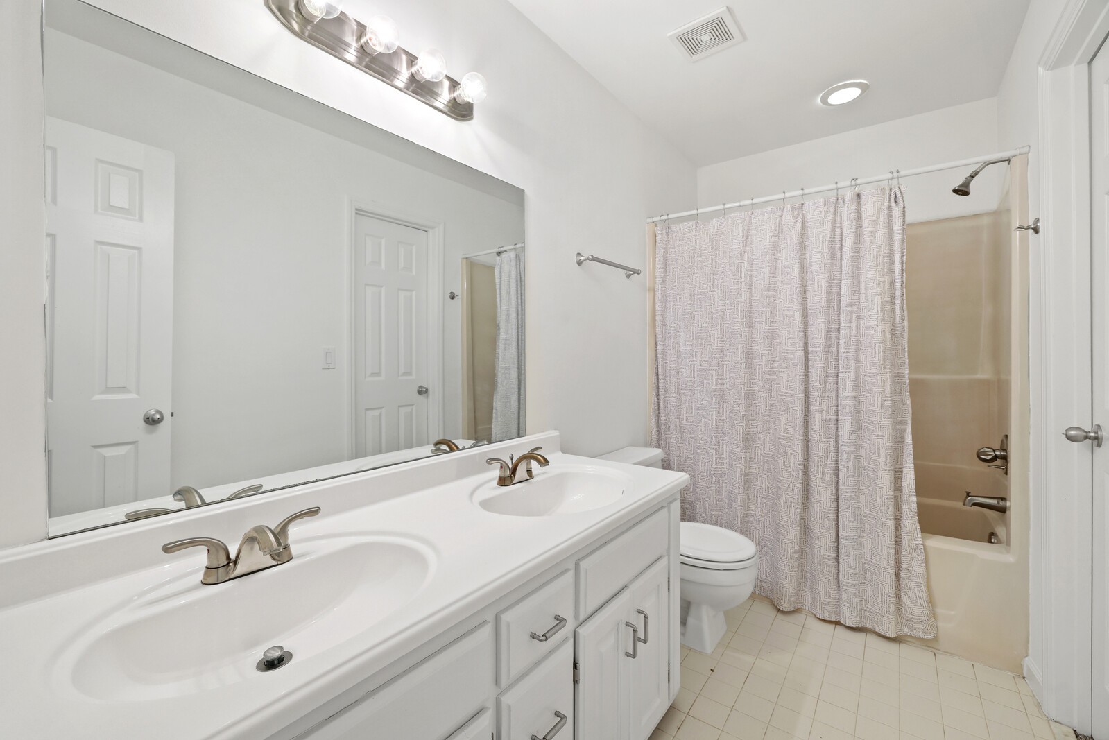 104 Kenaum Ct