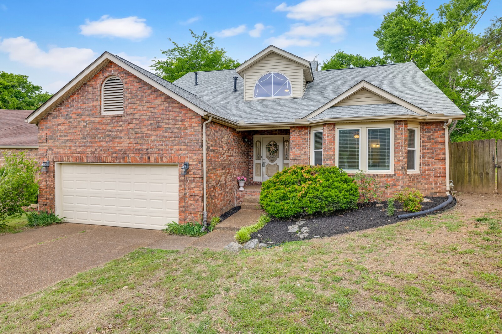 104 Kenaum Ct