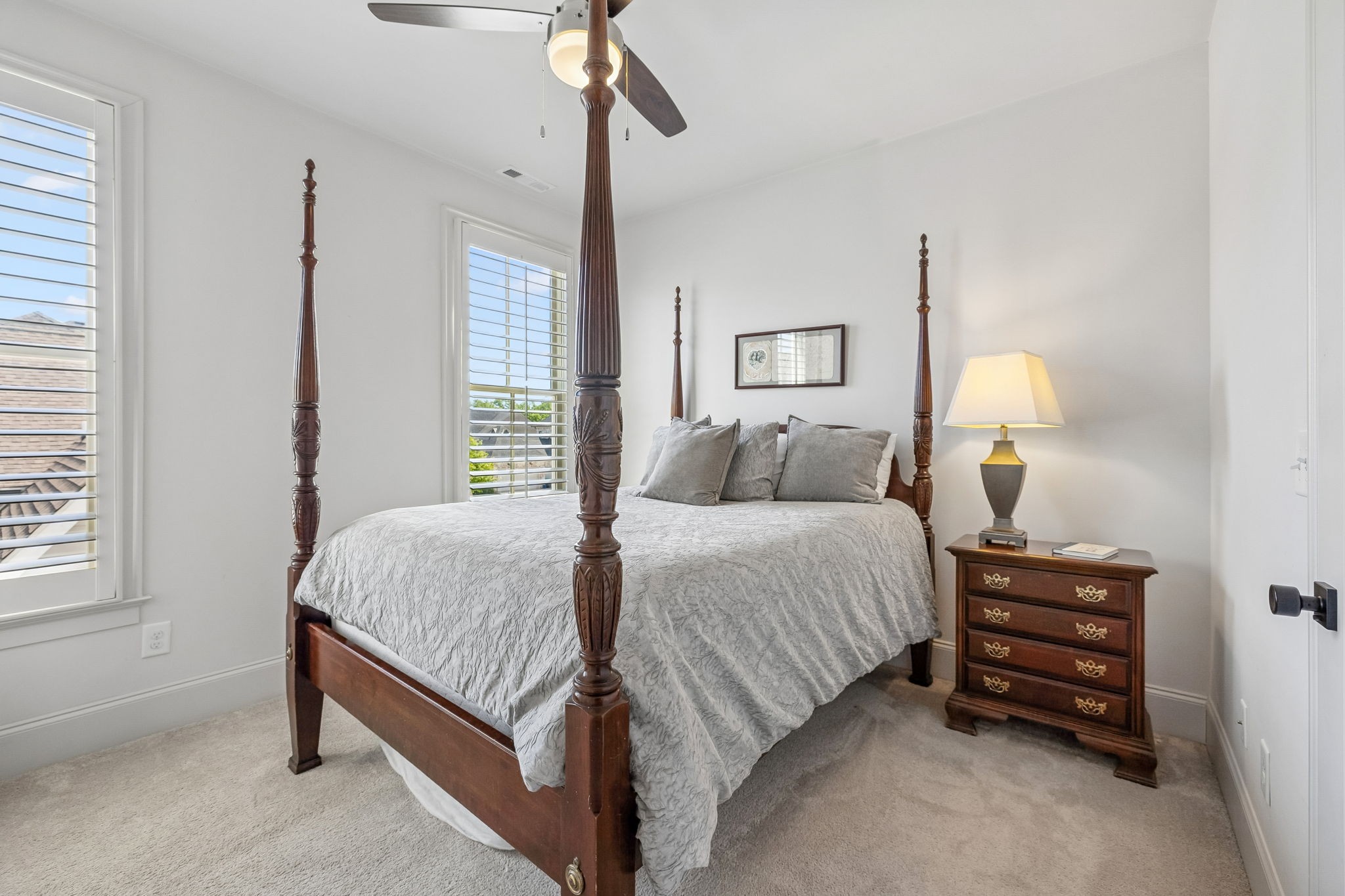 127 Glenrock Dr