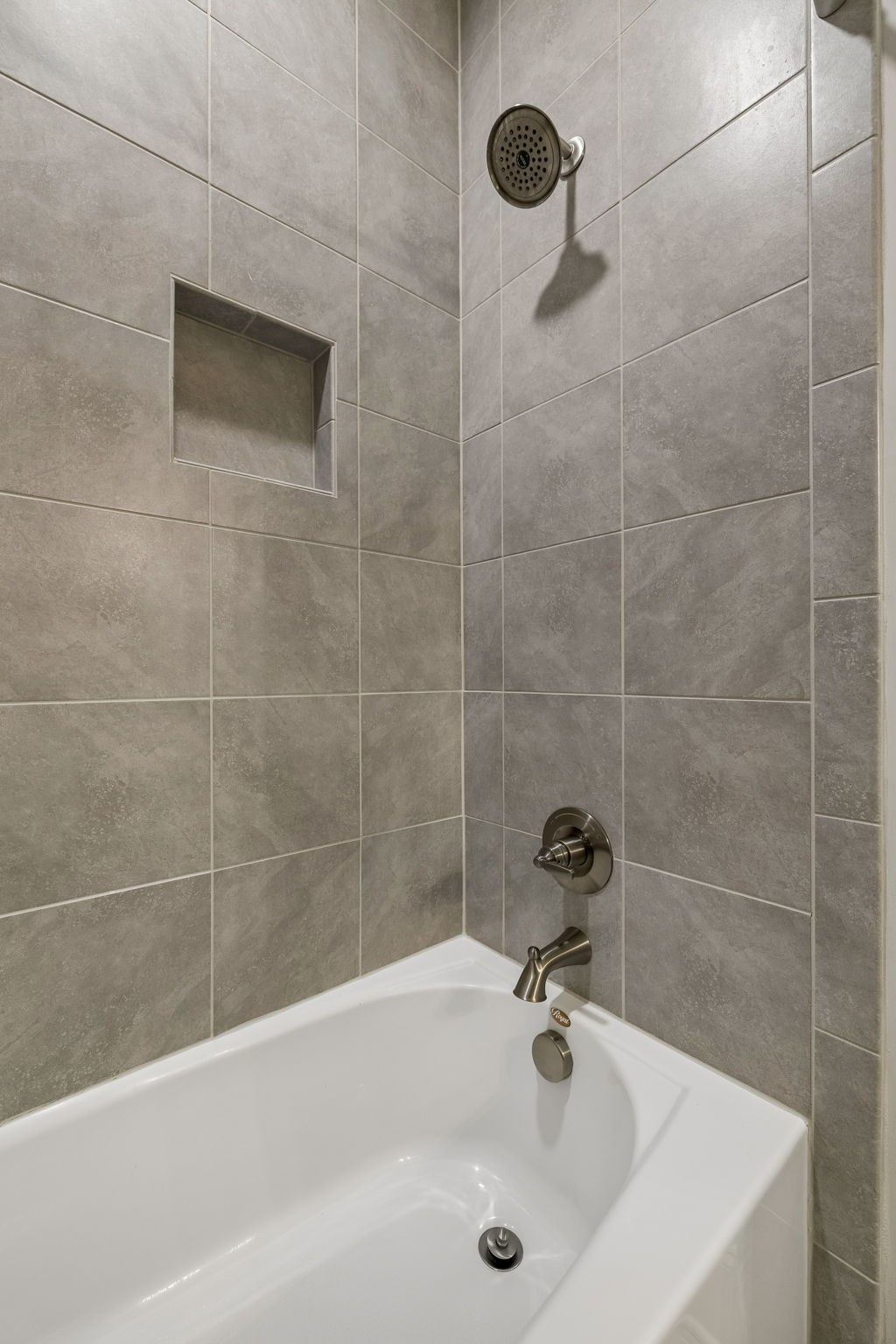 127 Glenrock Dr
