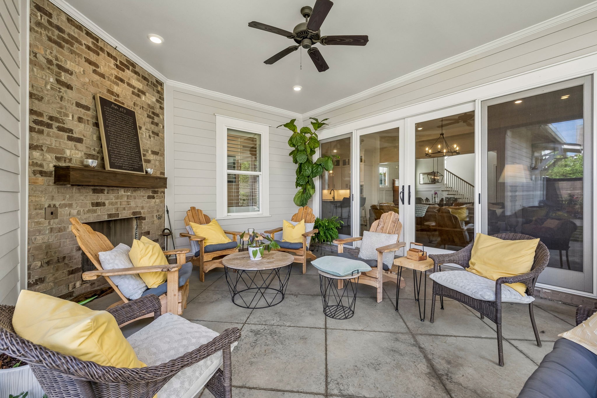127 Glenrock Dr
