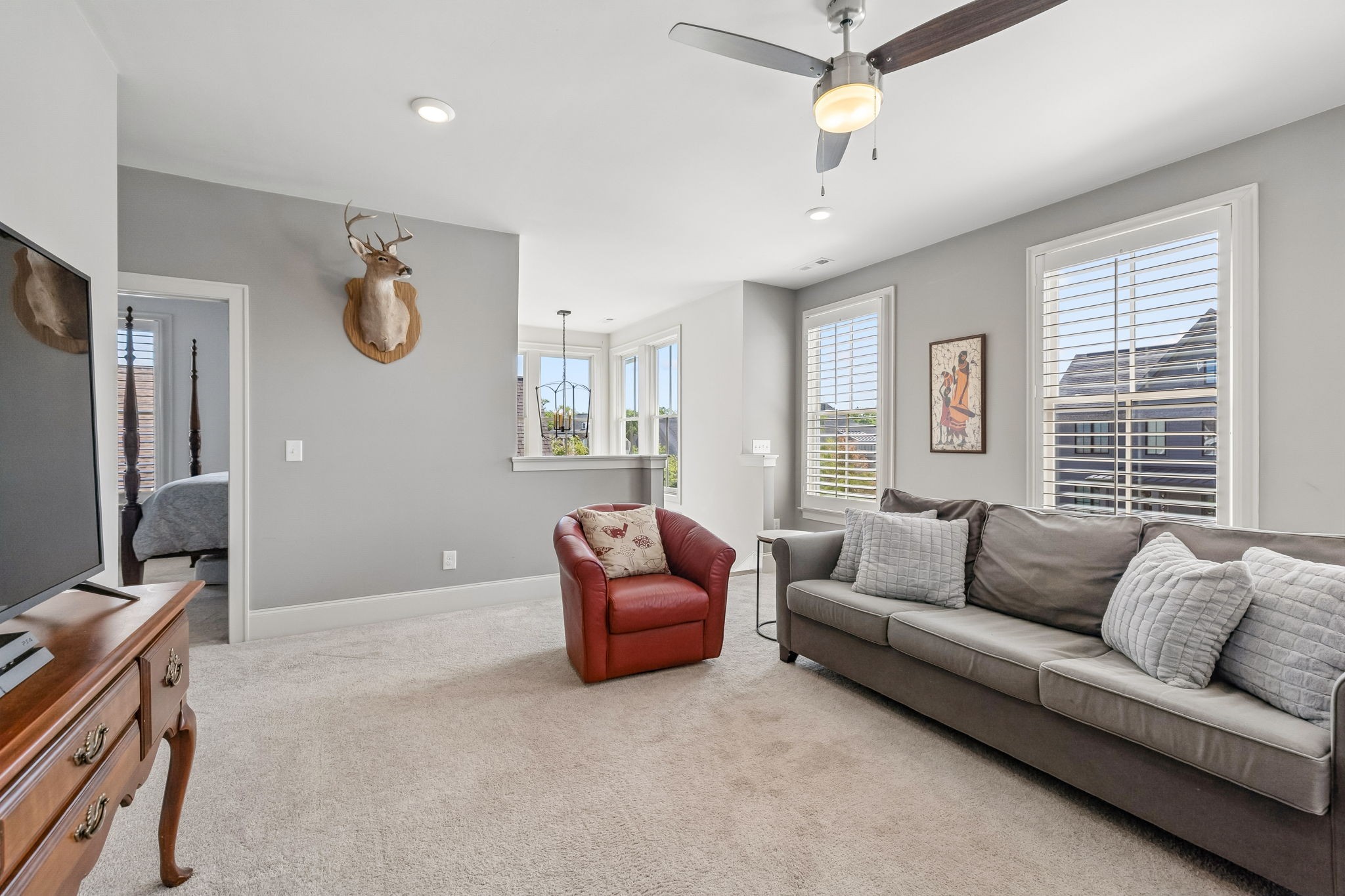 127 Glenrock Dr
