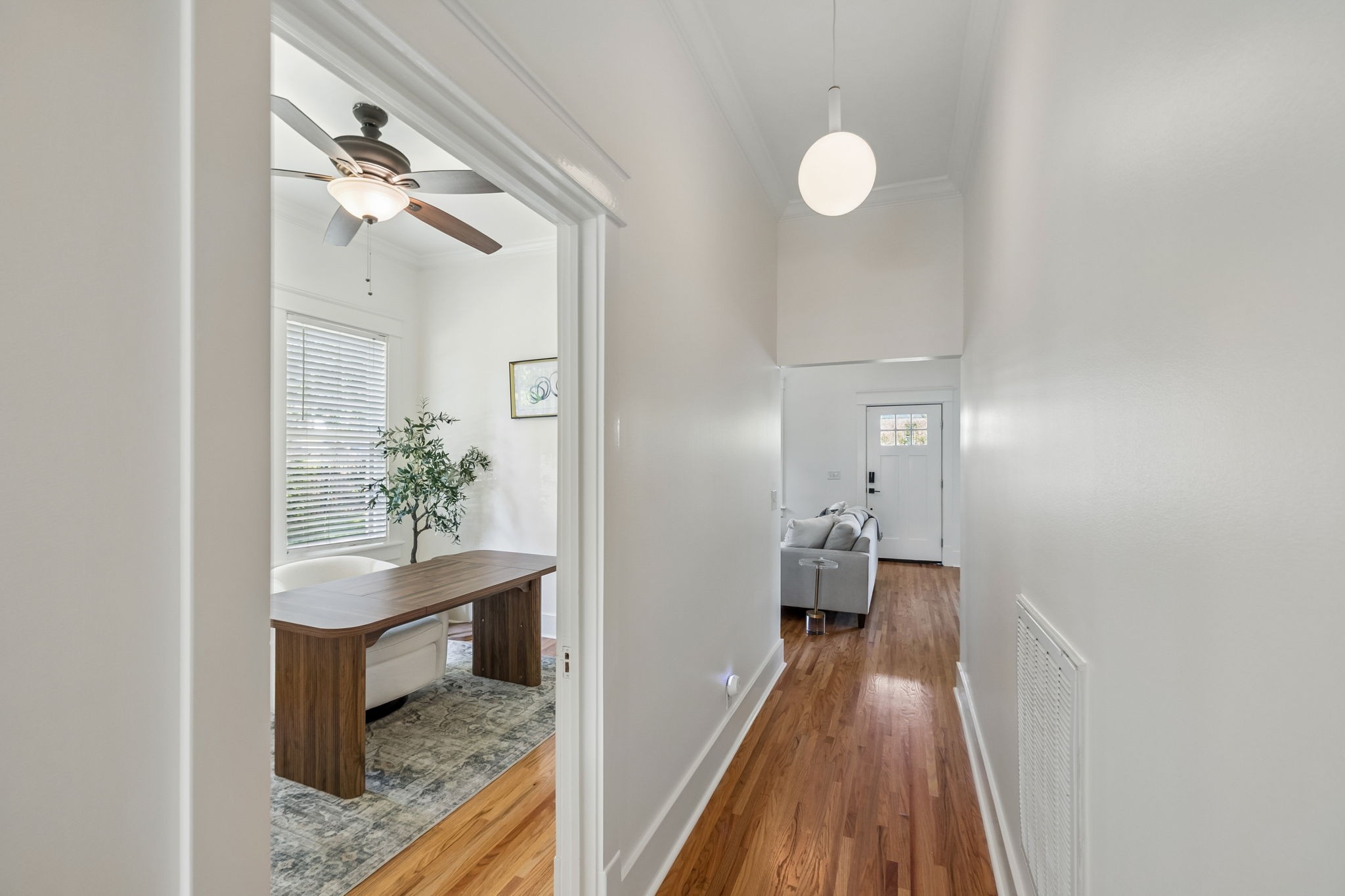 2200 Oakland Ave