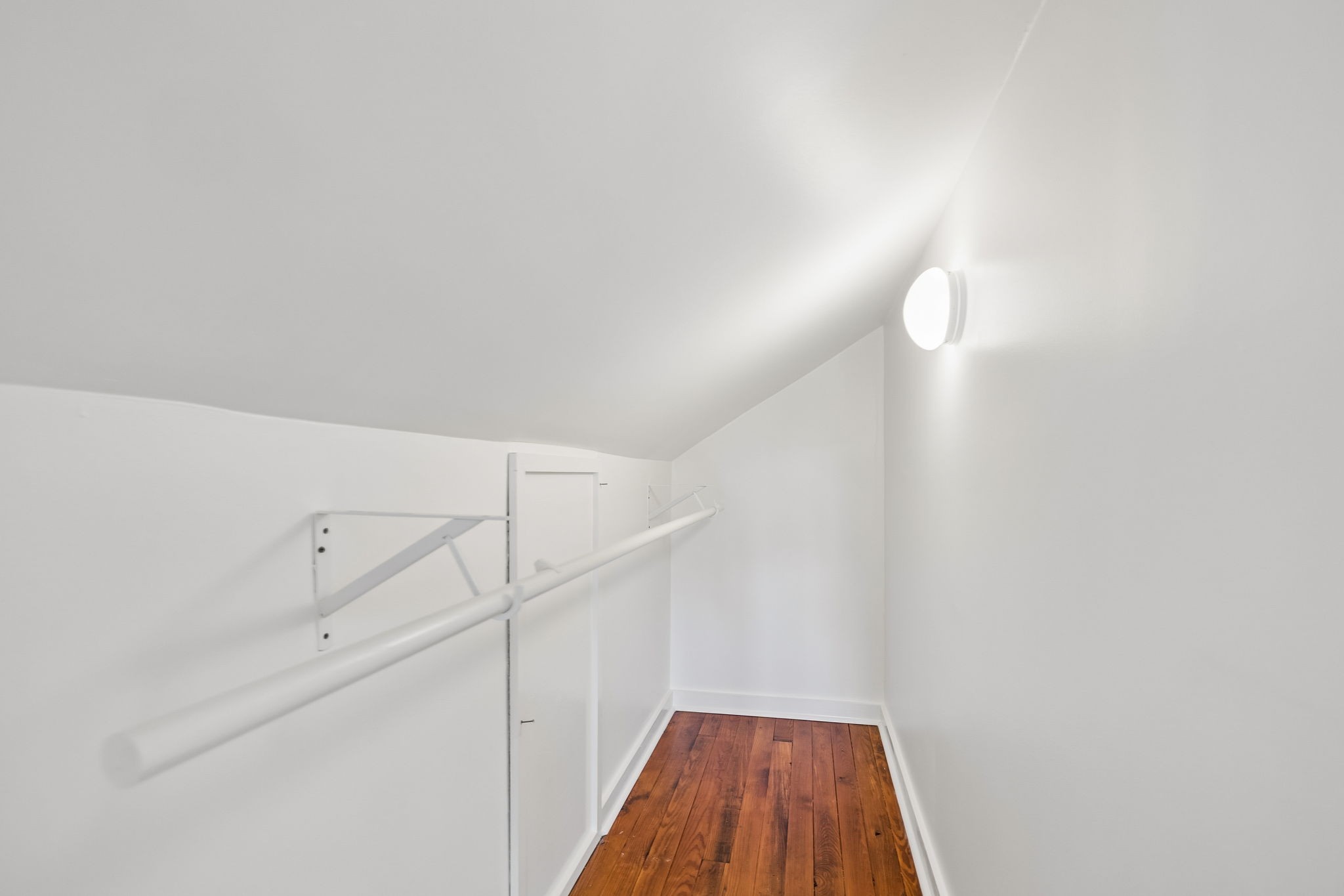 2200 Oakland Ave
