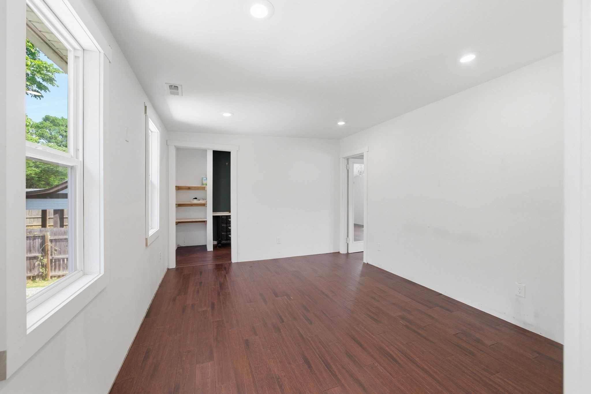 1524 Jones Ave