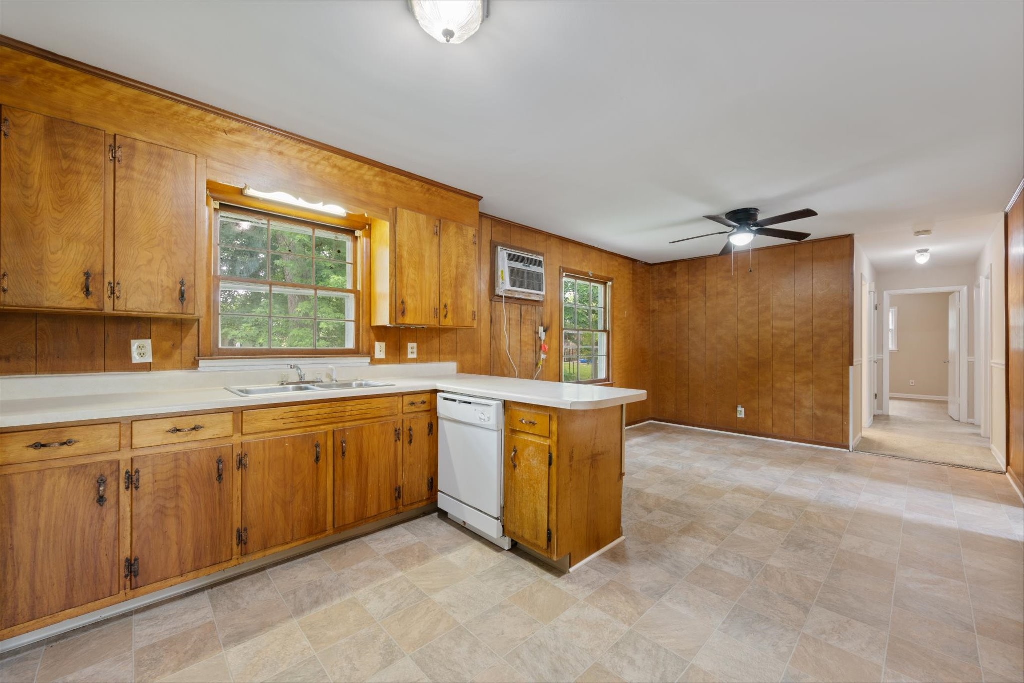 1822 Susan Dr