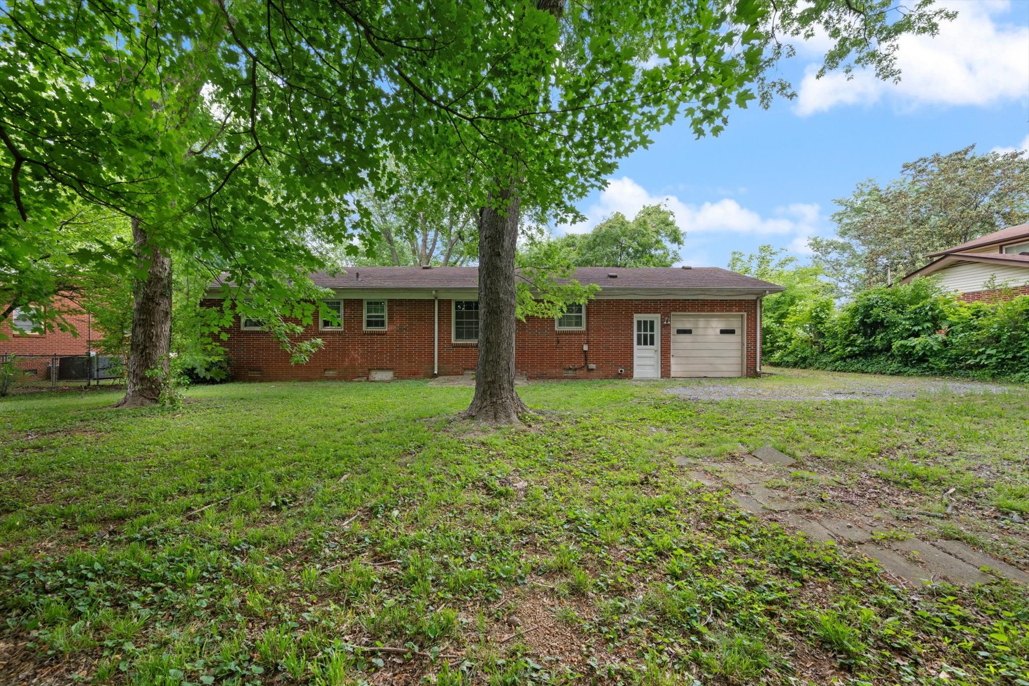 1822 Susan Dr