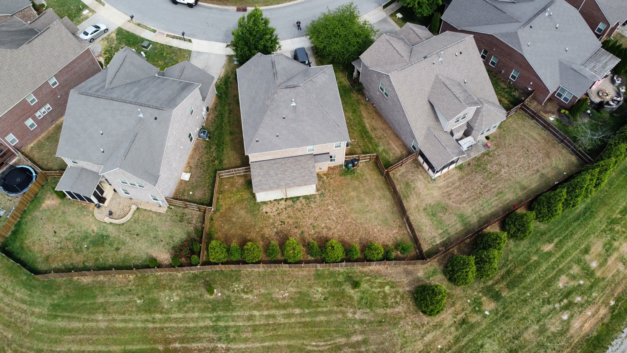 4822 Genoa Dr