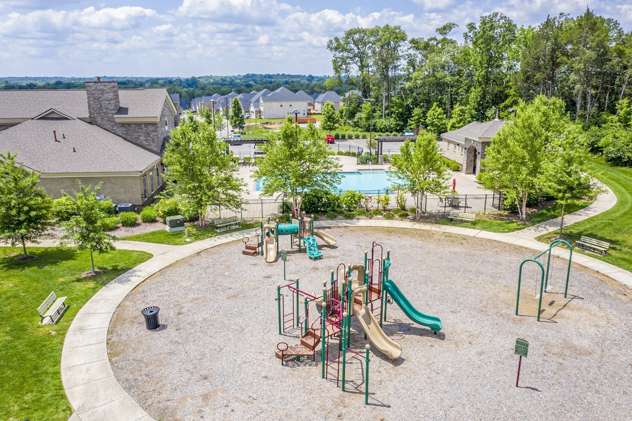 4822 Genoa Dr