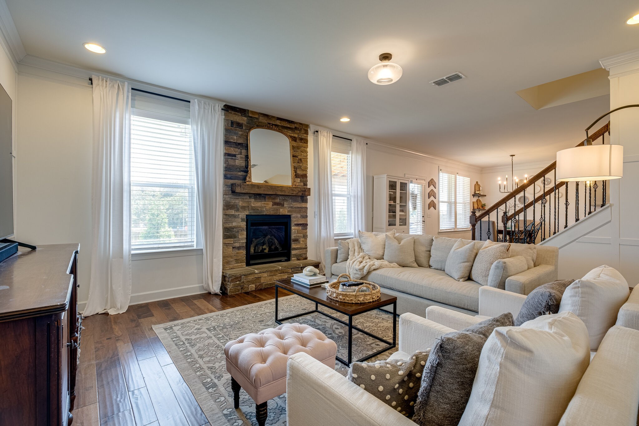 4822 Genoa Dr
