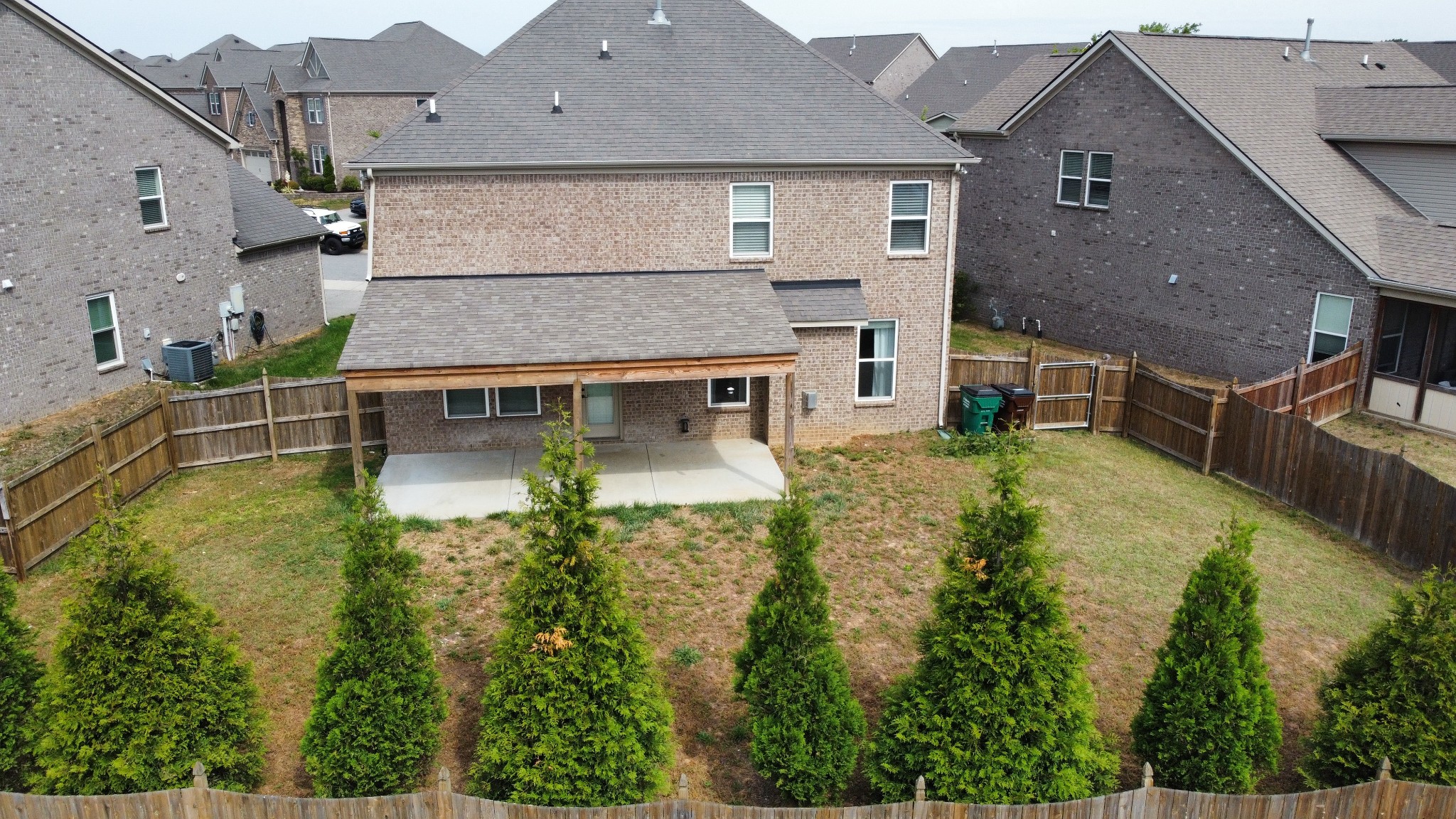 4822 Genoa Dr