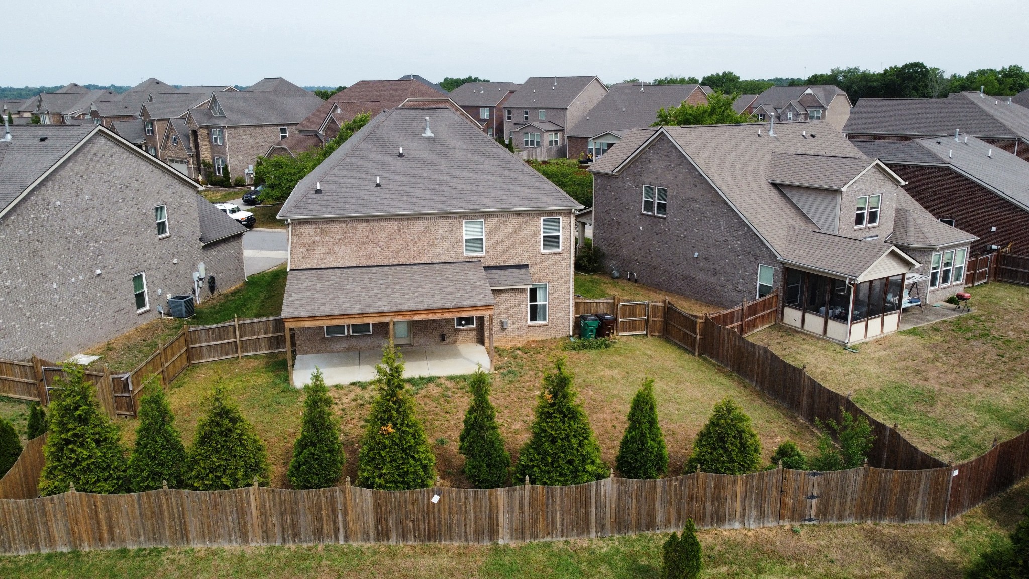 4822 Genoa Dr