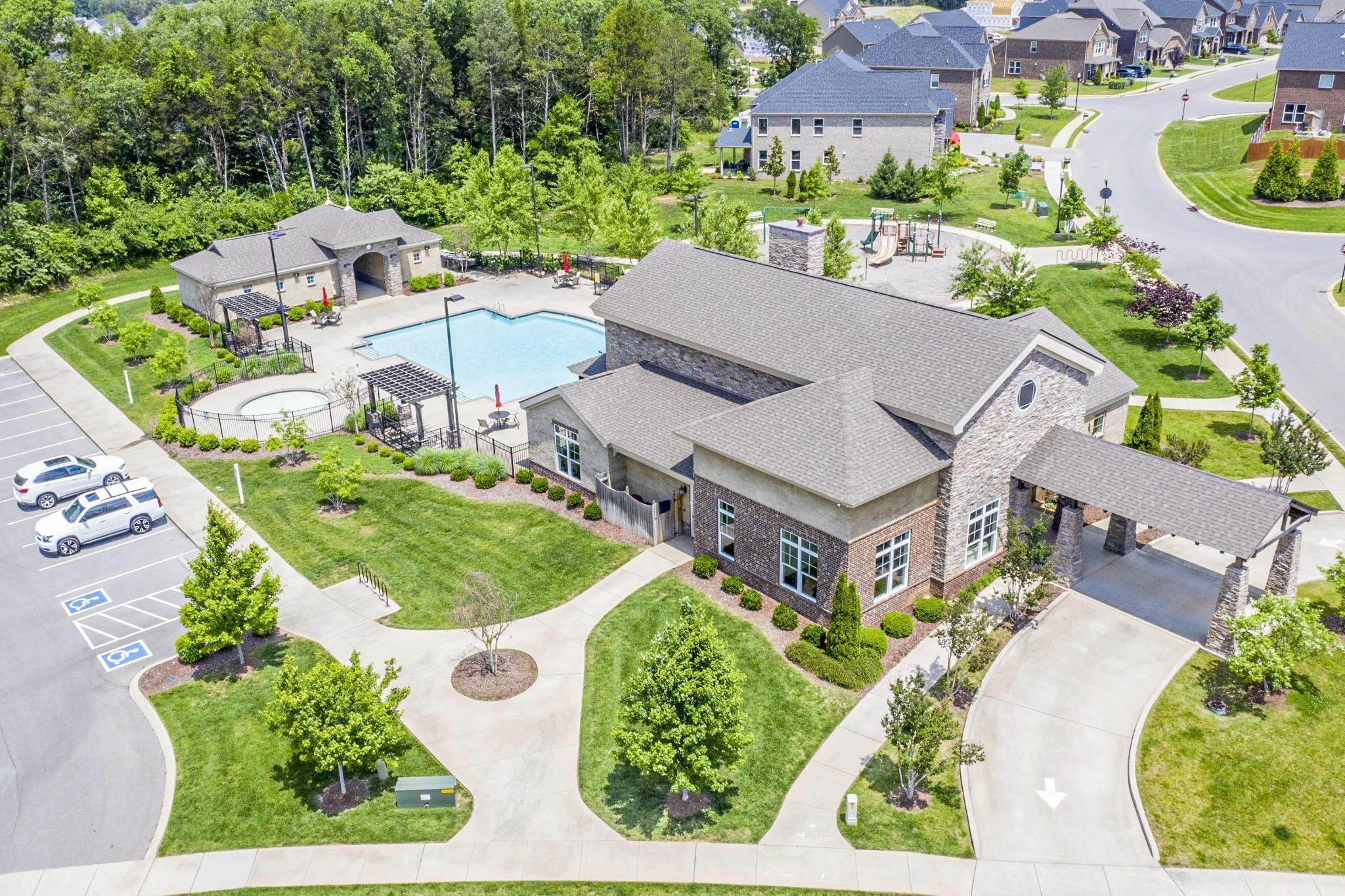4822 Genoa Dr