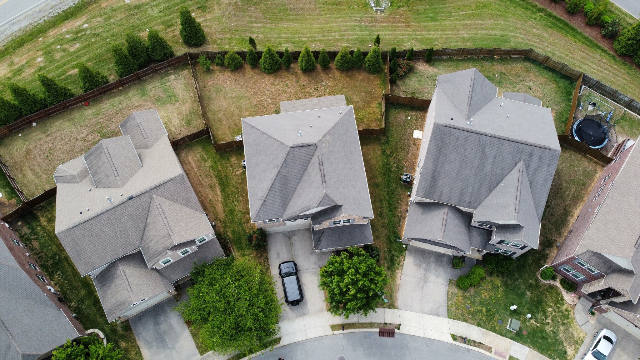 4822 Genoa Dr