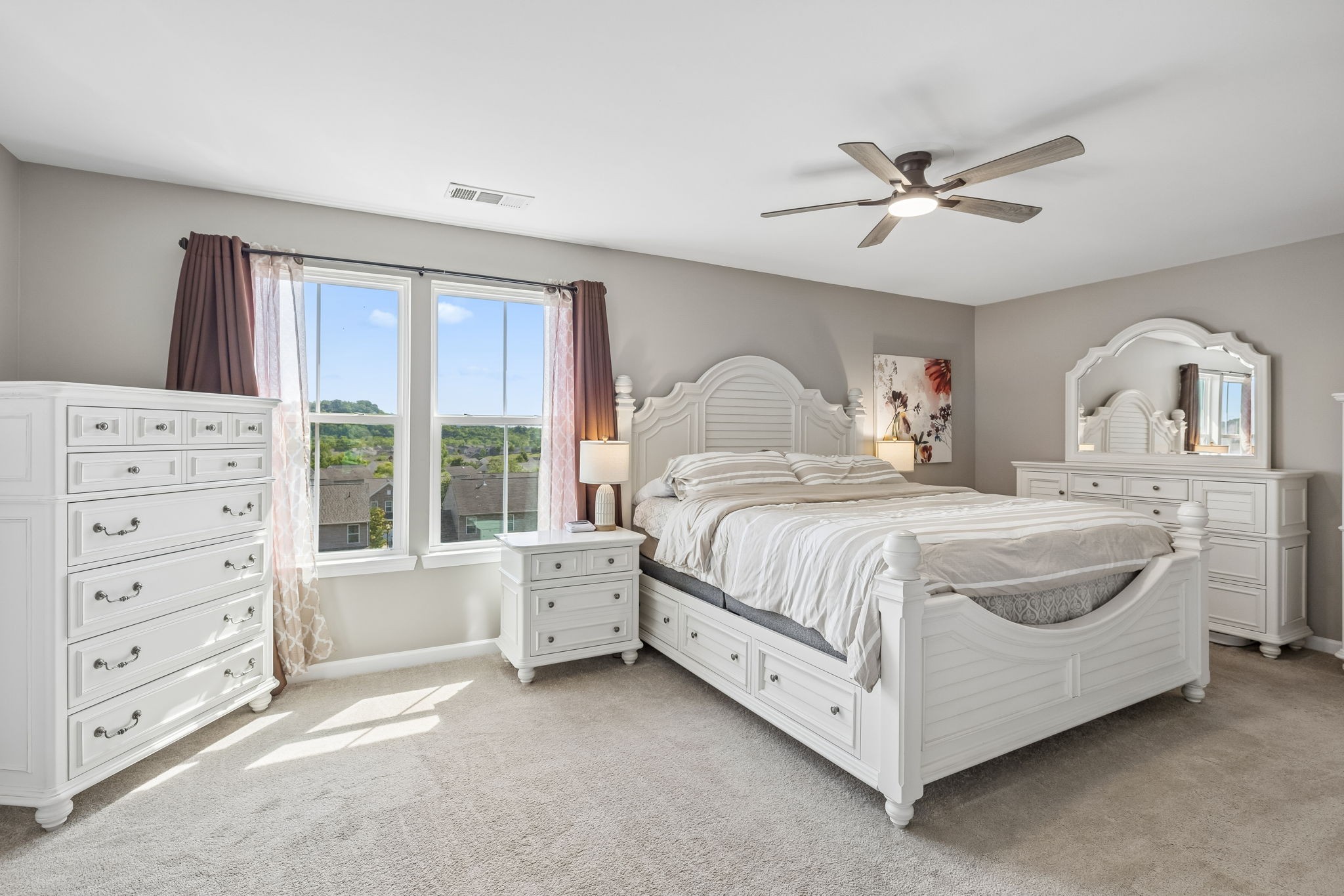 557 Wolfeboro Ln