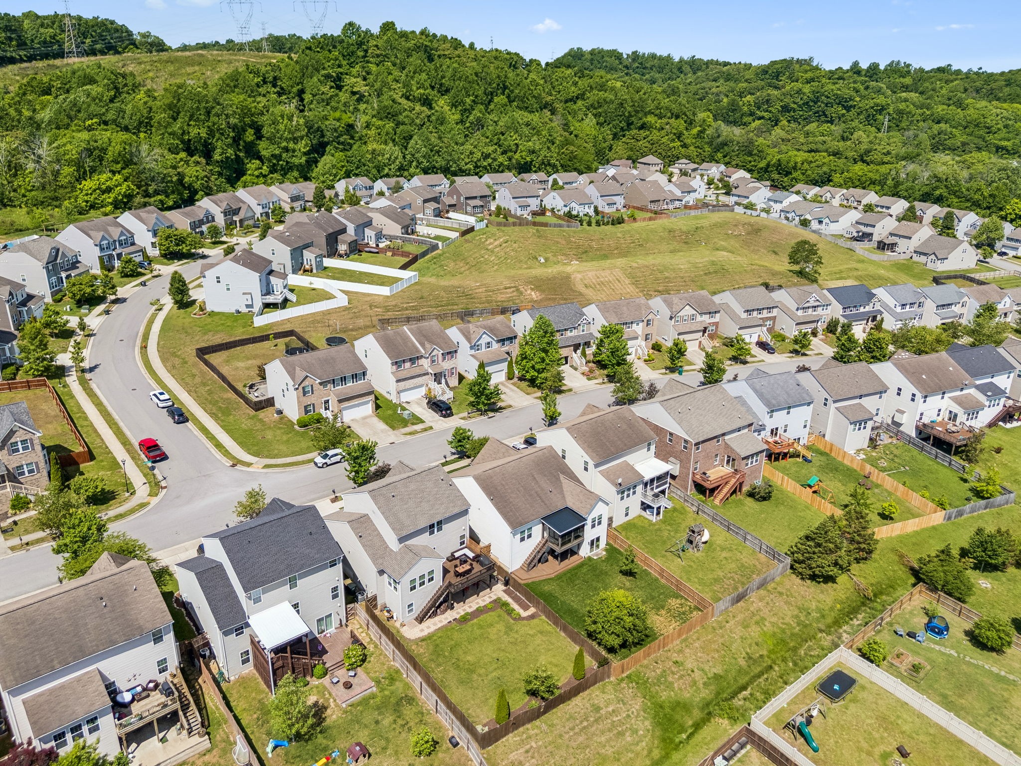 557 Wolfeboro Ln