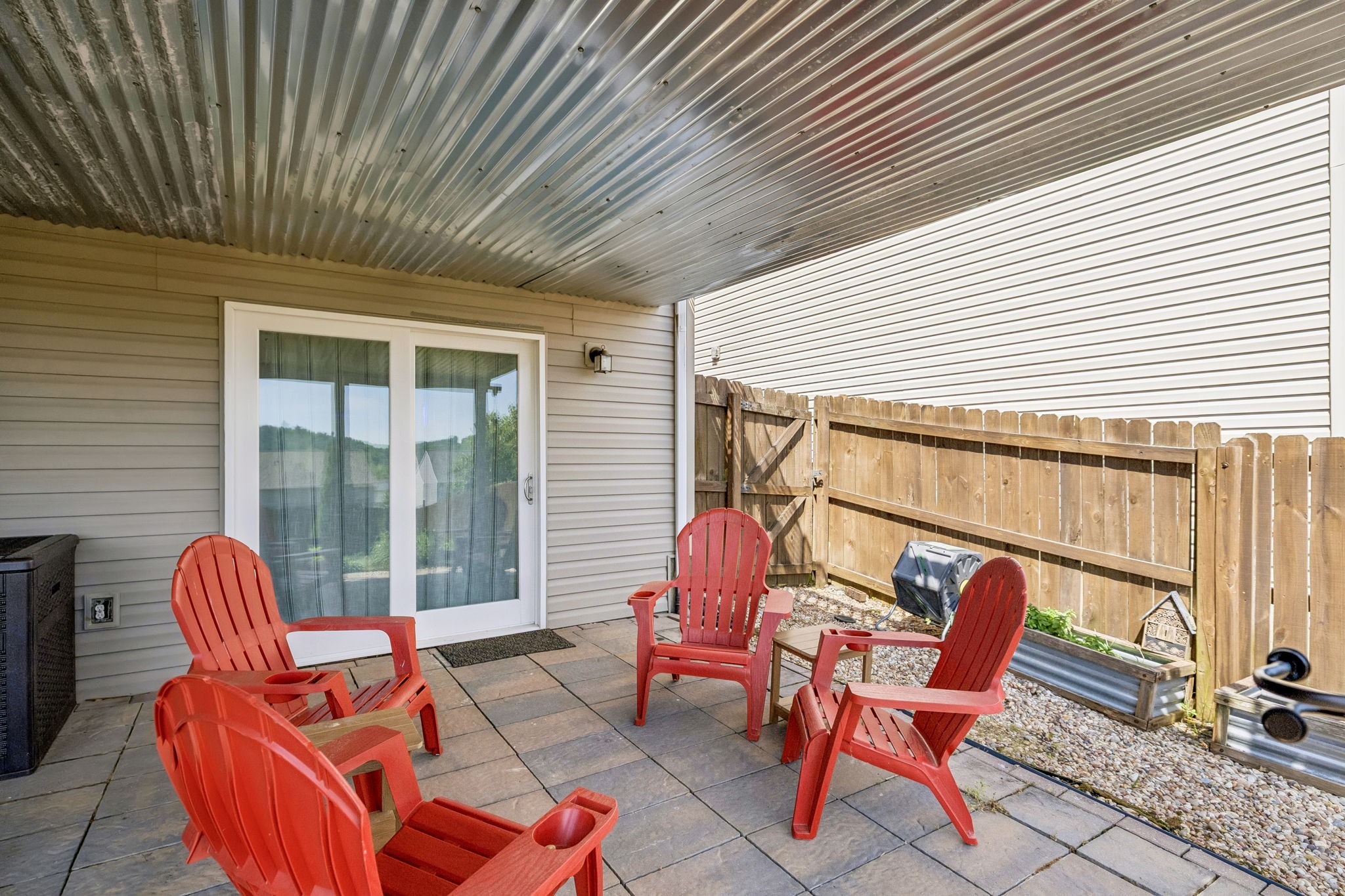 557 Wolfeboro Ln