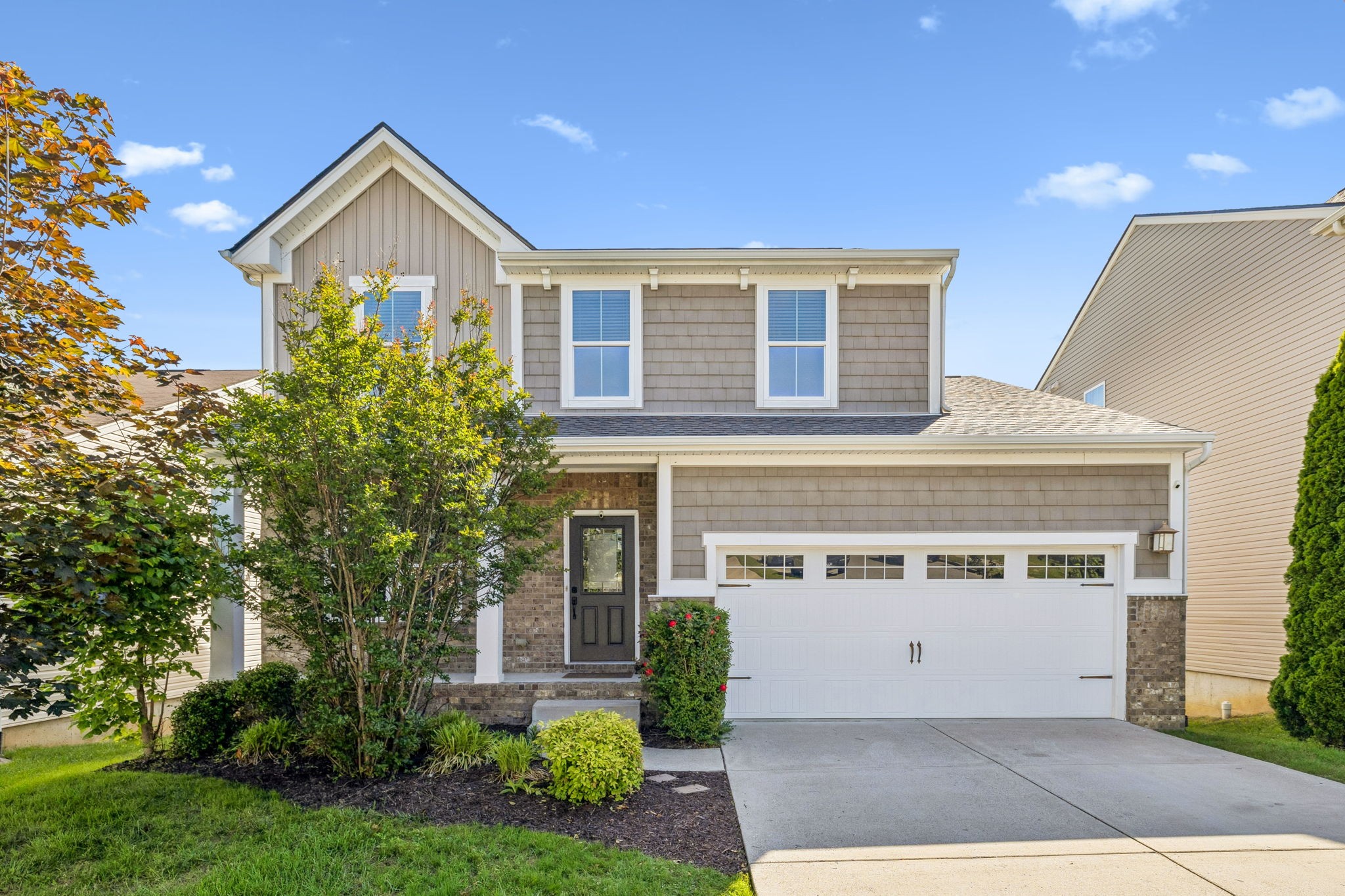 557 Wolfeboro Ln