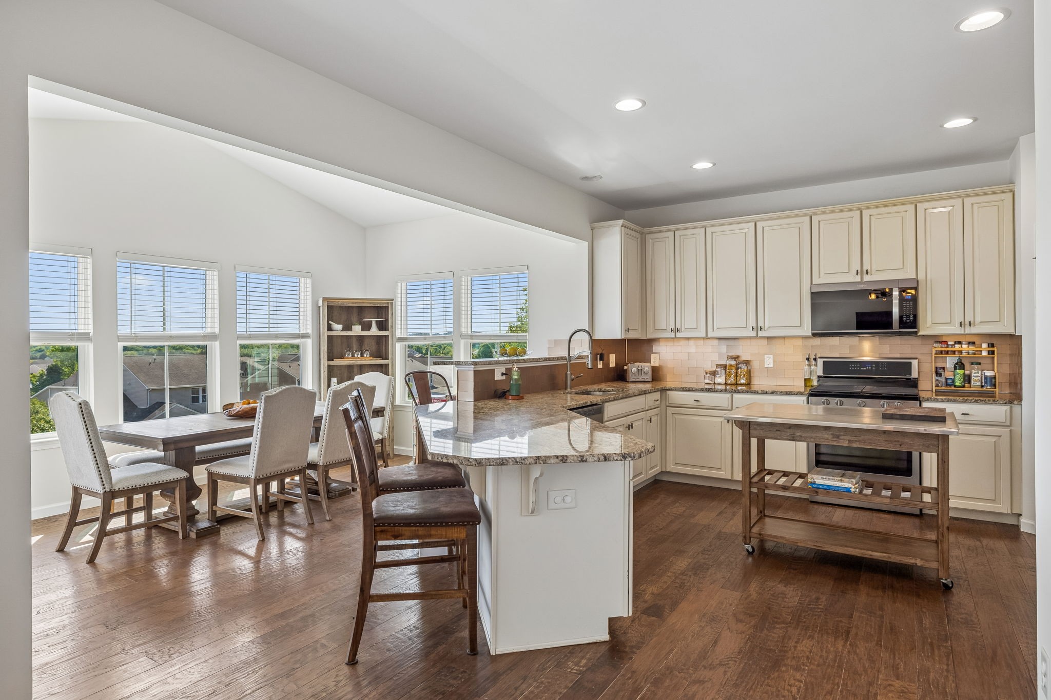 557 Wolfeboro Ln