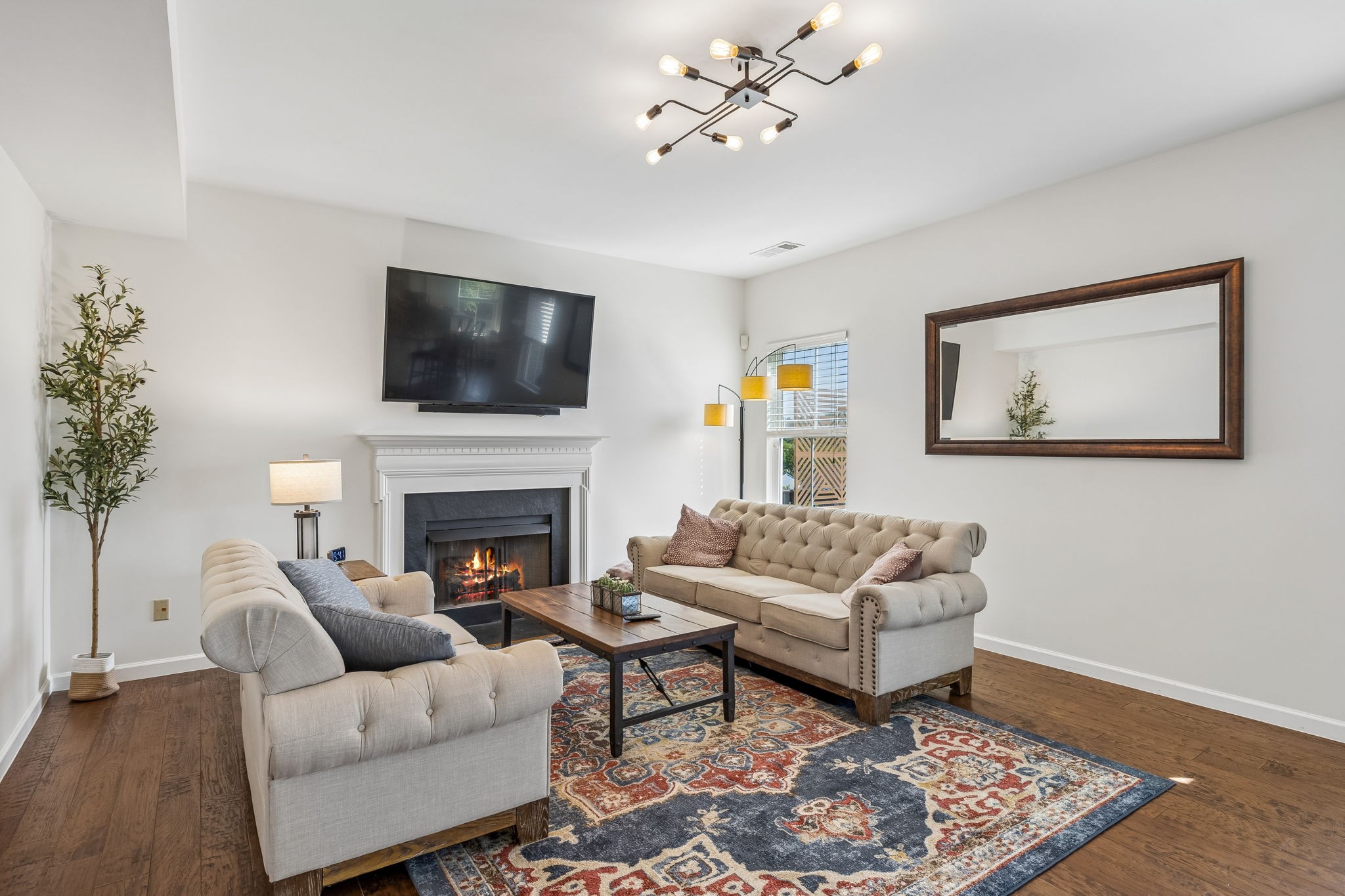 557 Wolfeboro Ln