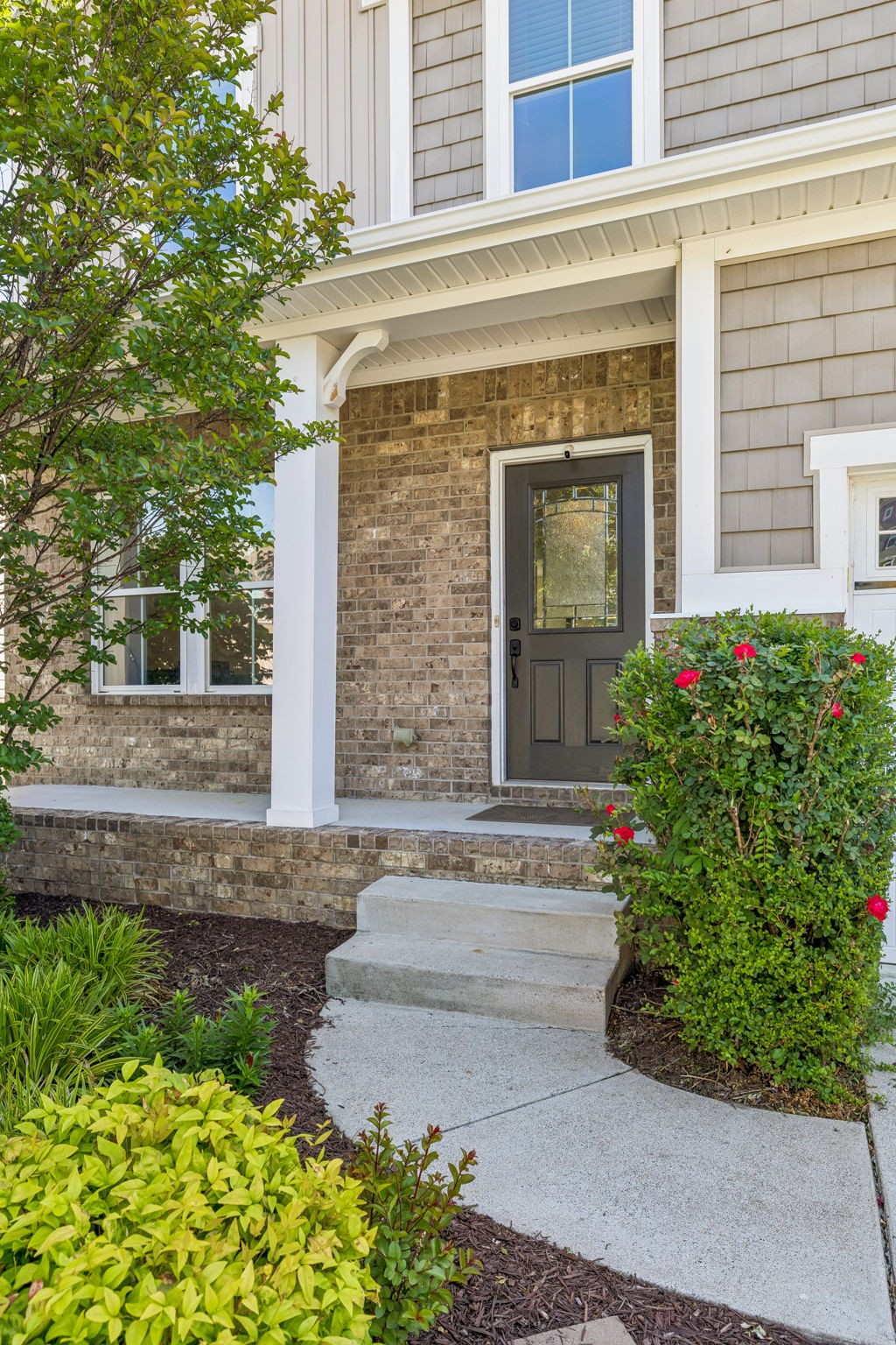 557 Wolfeboro Ln