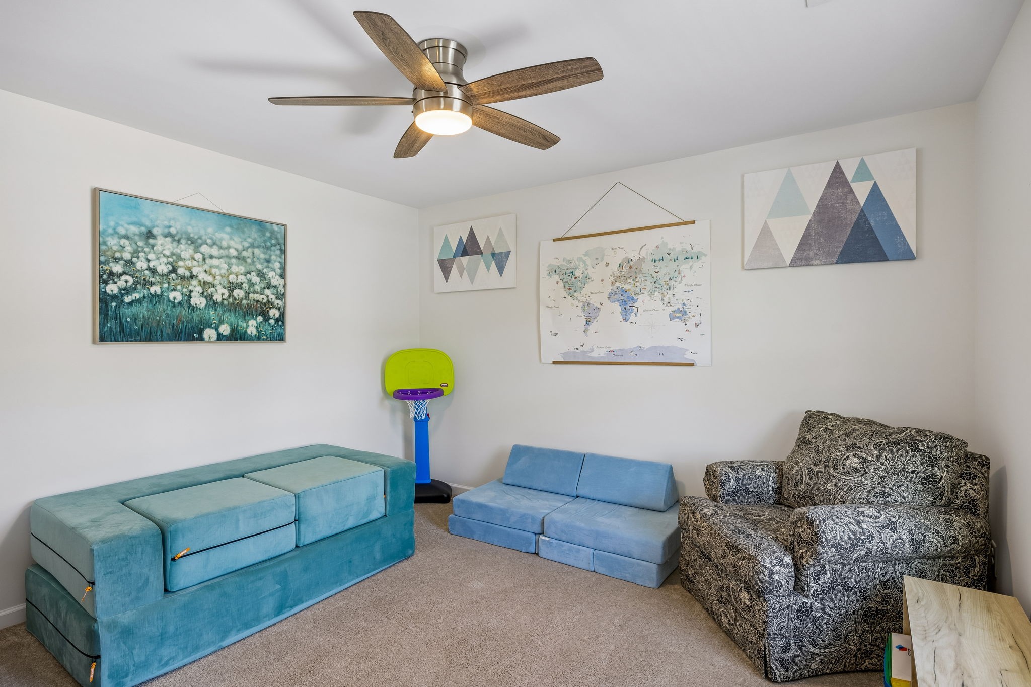 557 Wolfeboro Ln