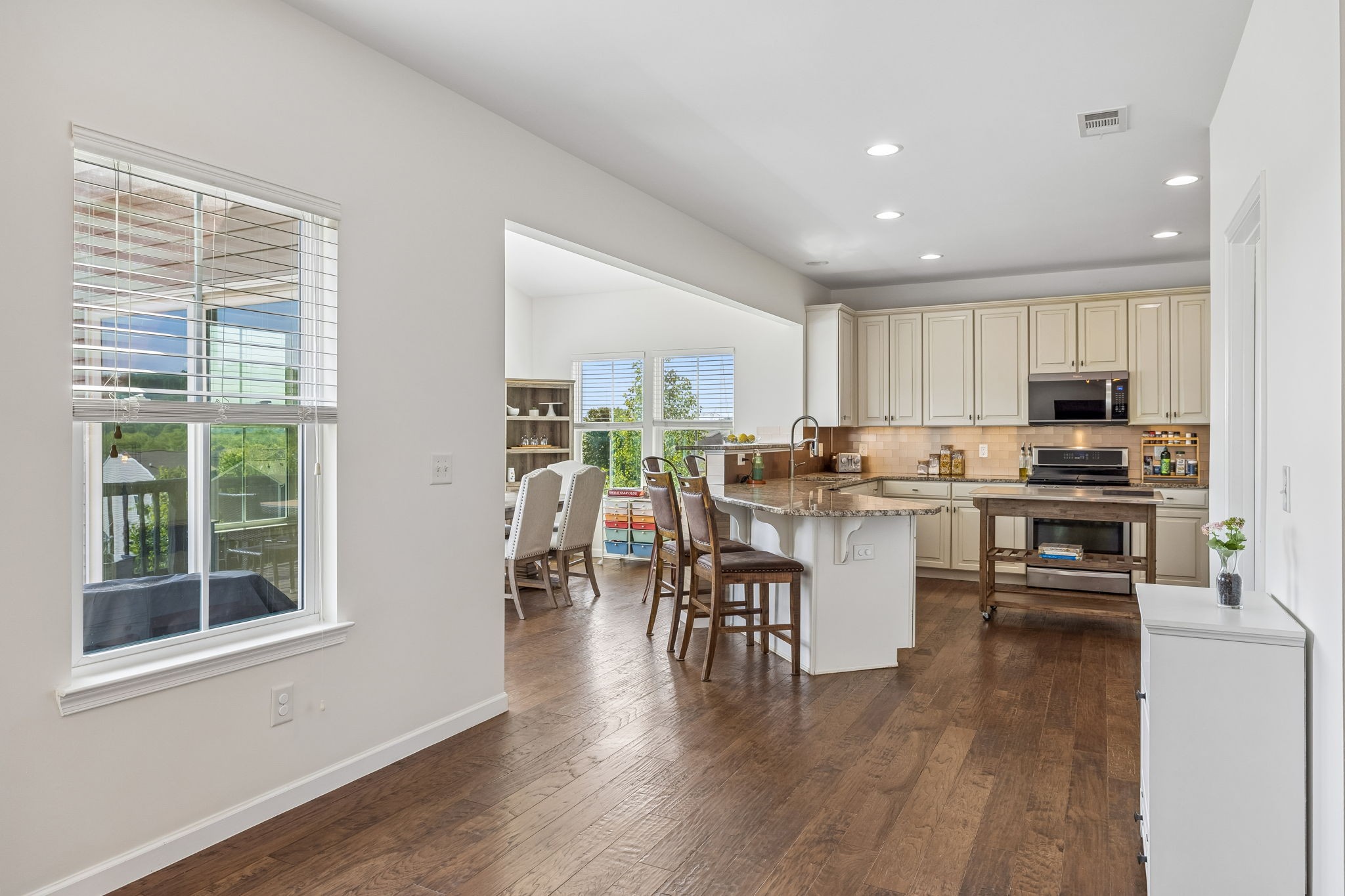 557 Wolfeboro Ln
