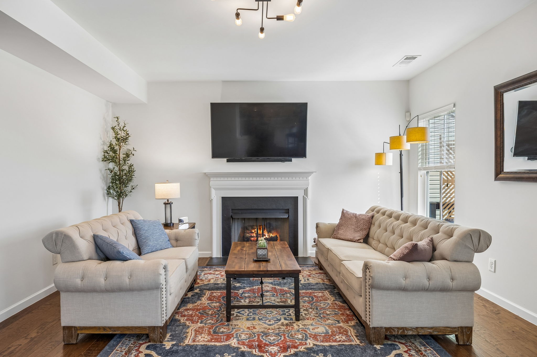 557 Wolfeboro Ln