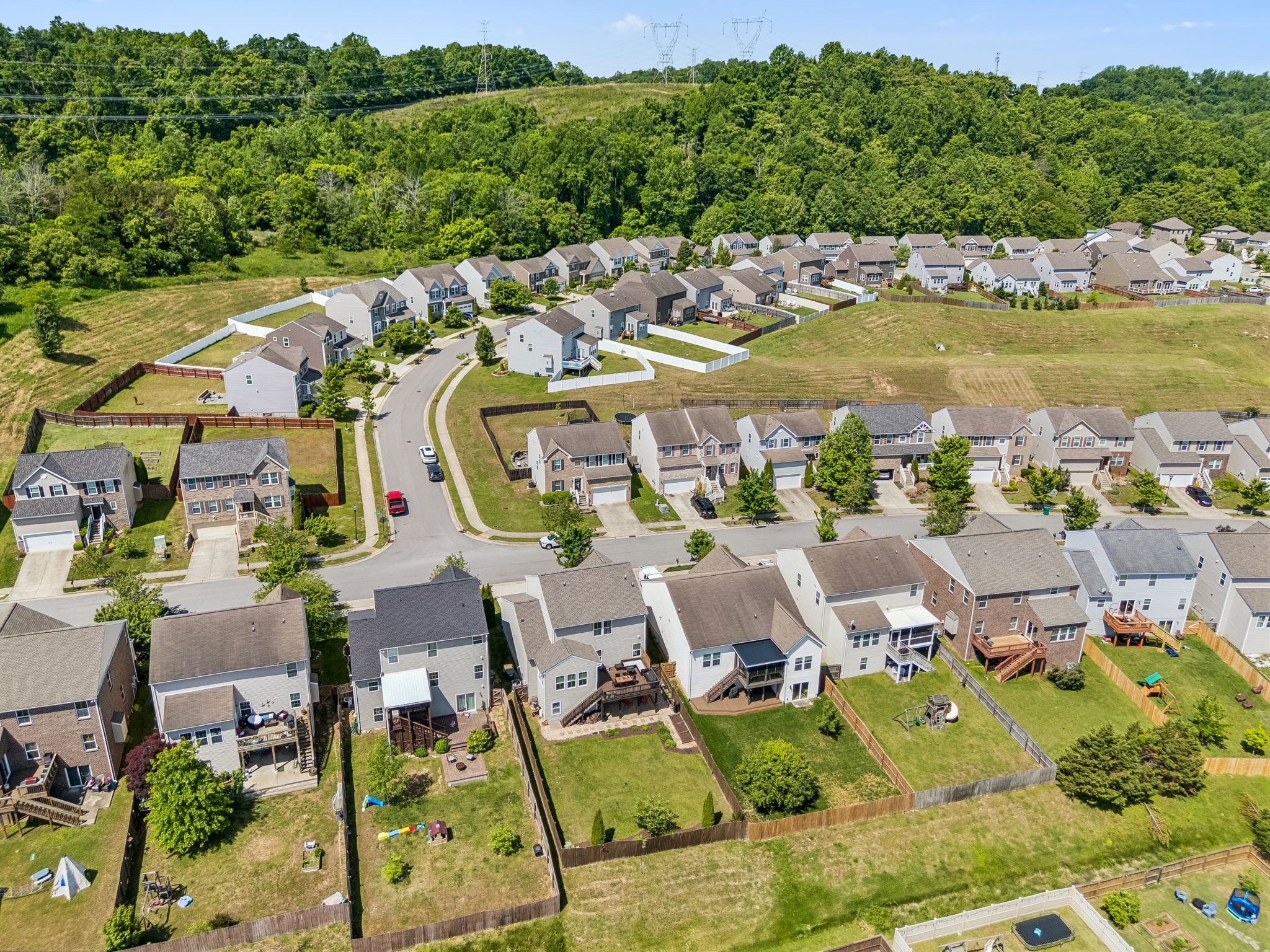 557 Wolfeboro Ln