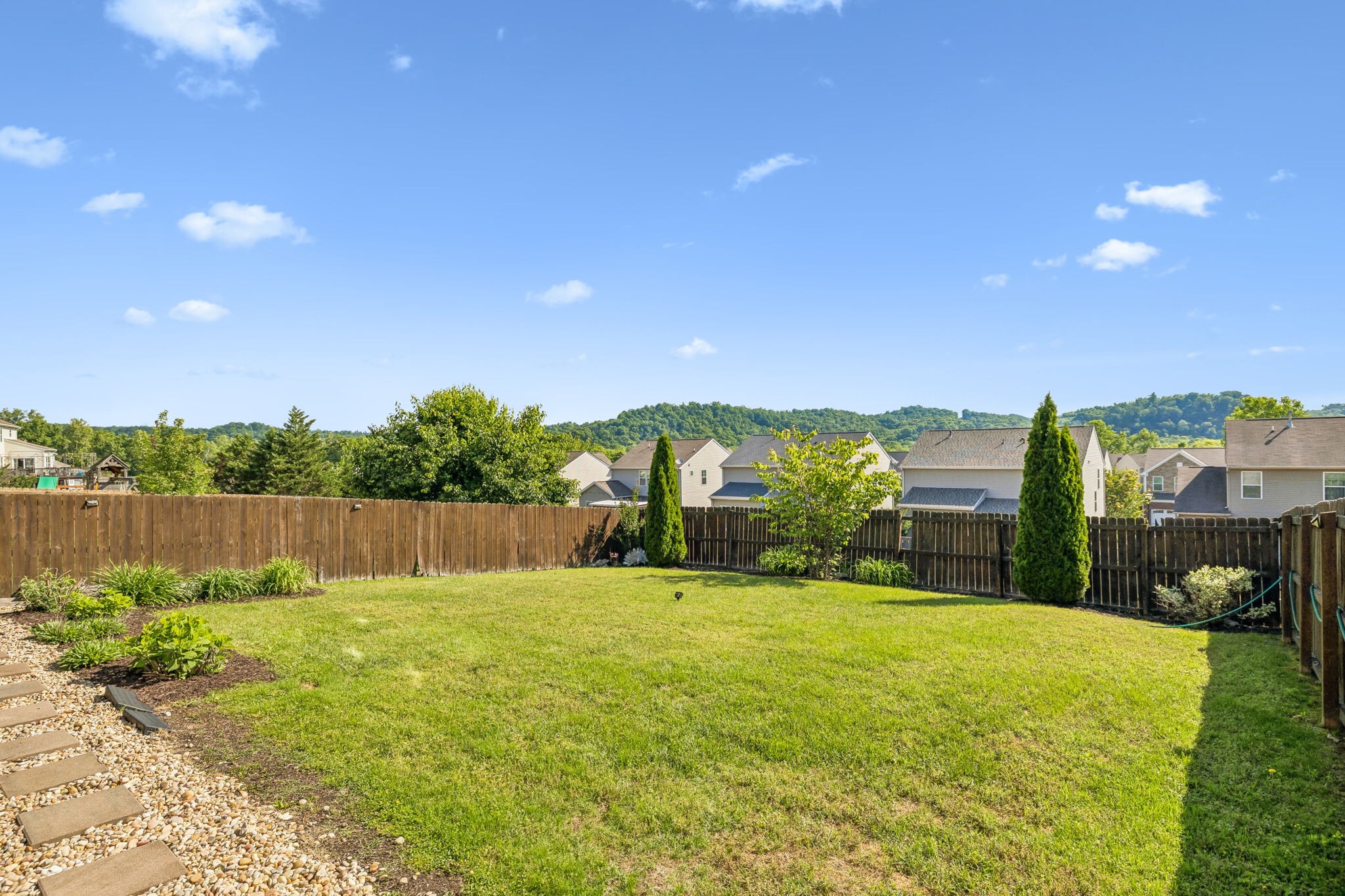 557 Wolfeboro Ln