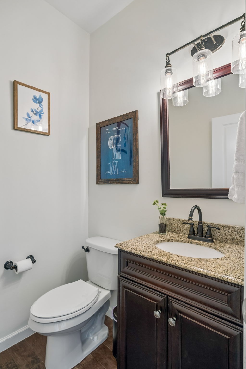 557 Wolfeboro Ln