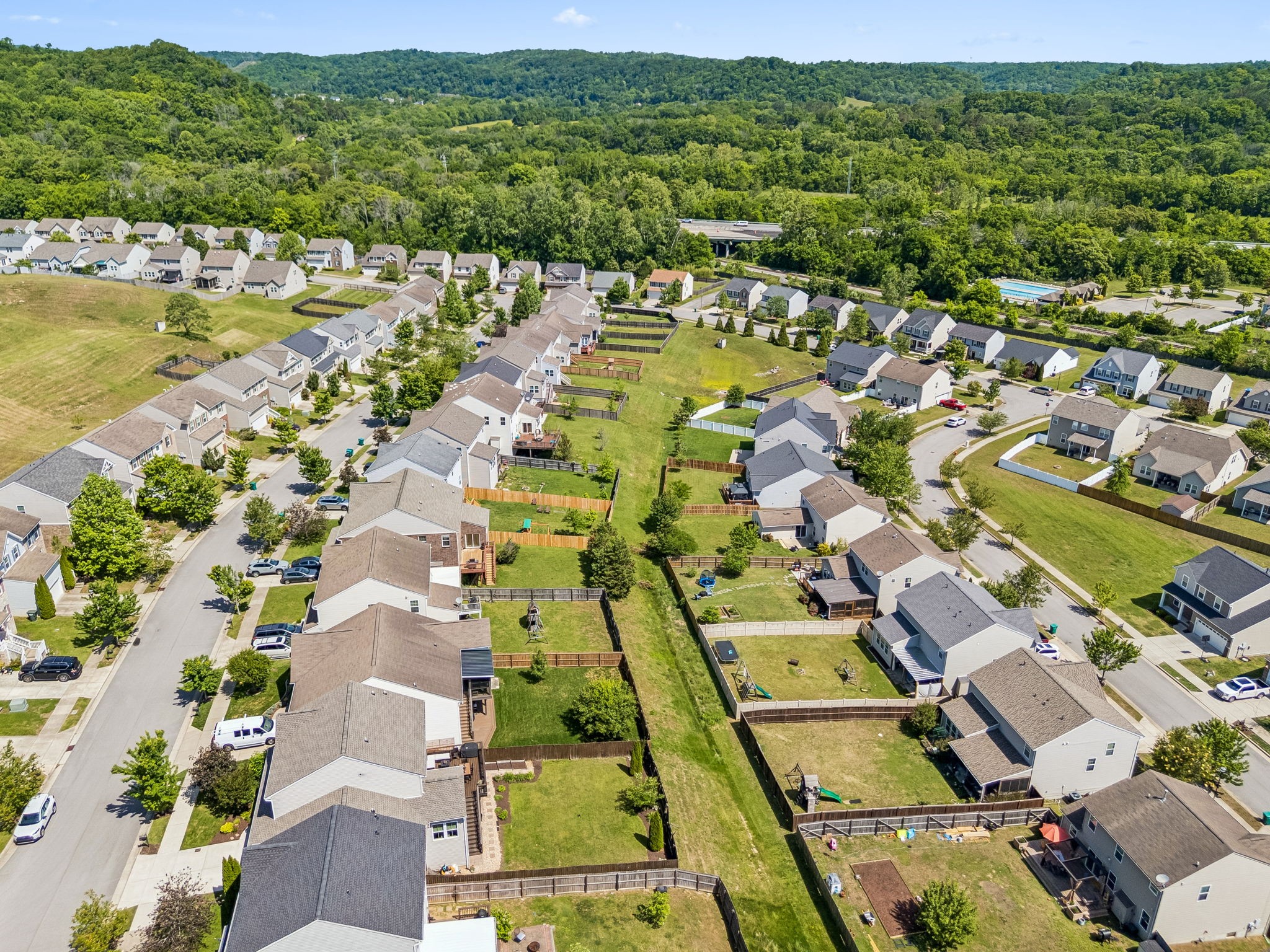 557 Wolfeboro Ln