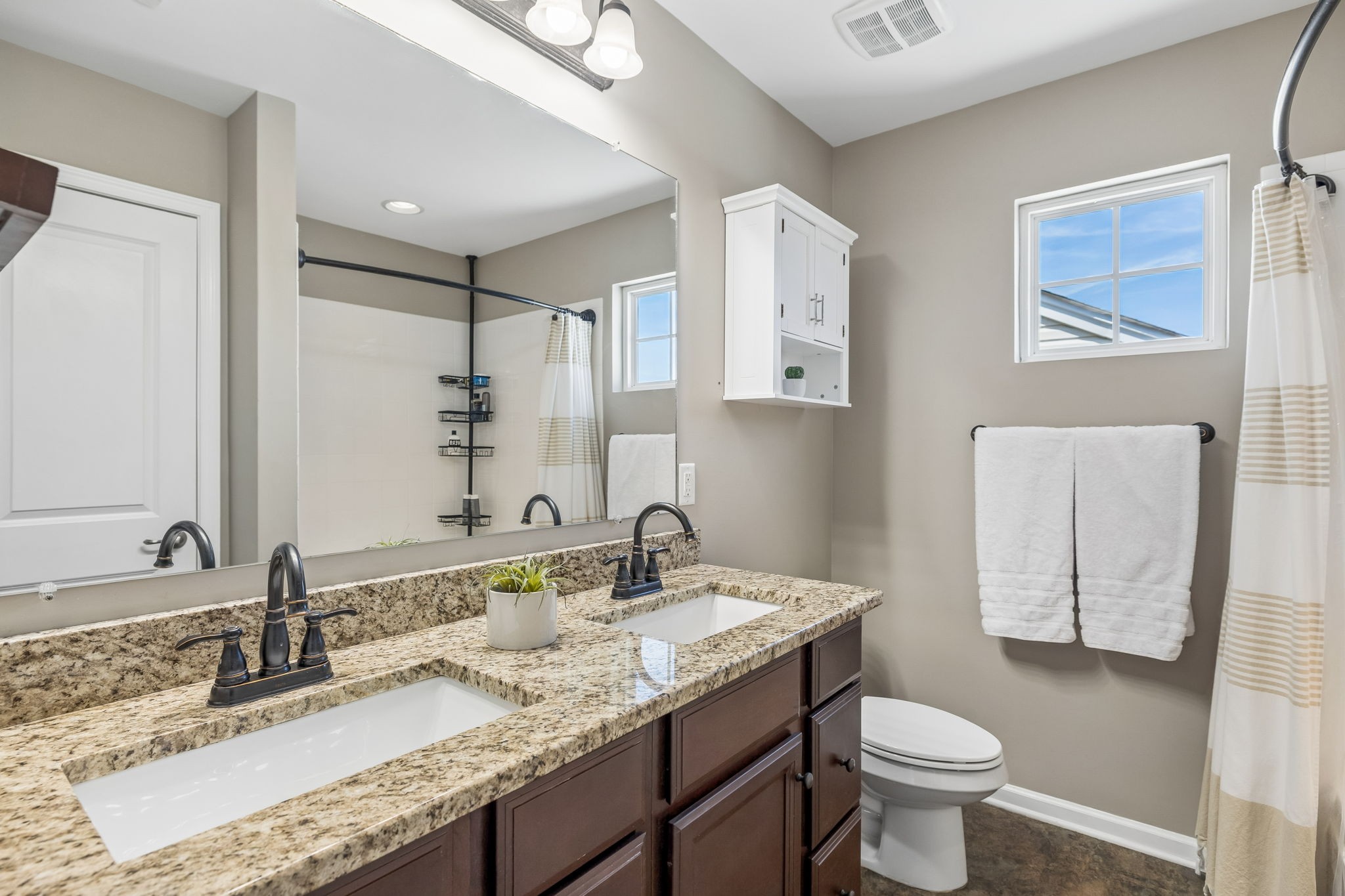 557 Wolfeboro Ln