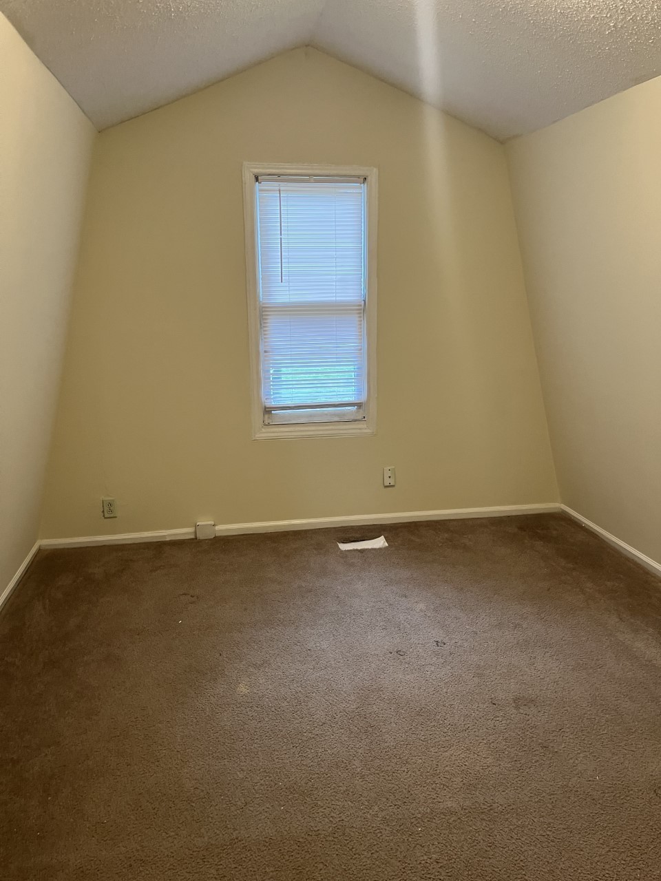 1706 Lascassas Pike