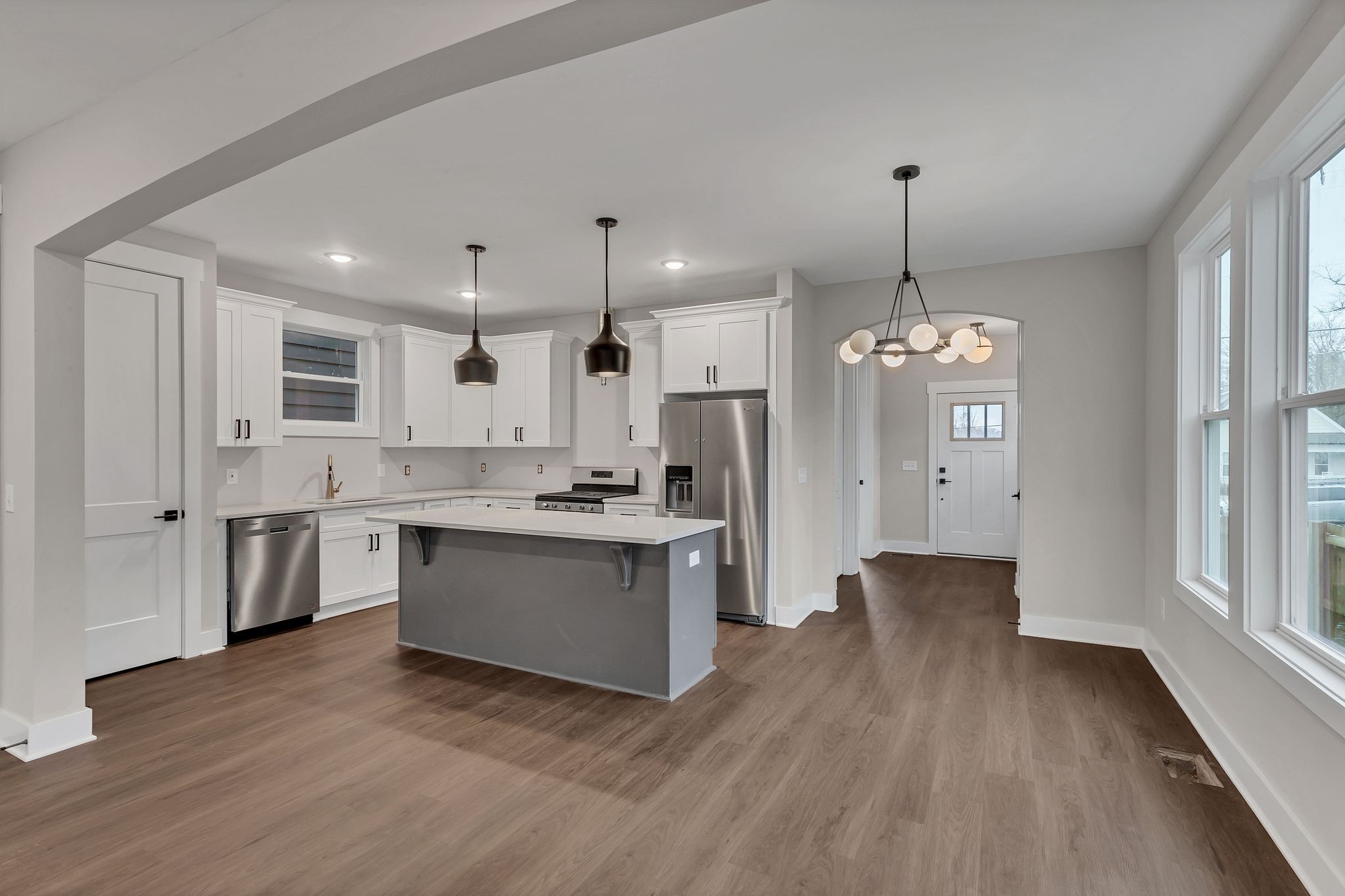 200B Queen Ave Unit: B