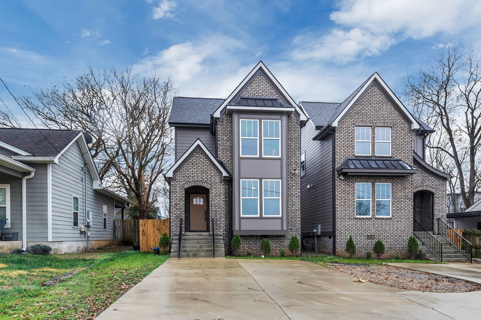 200A Queen Ave Unit: A