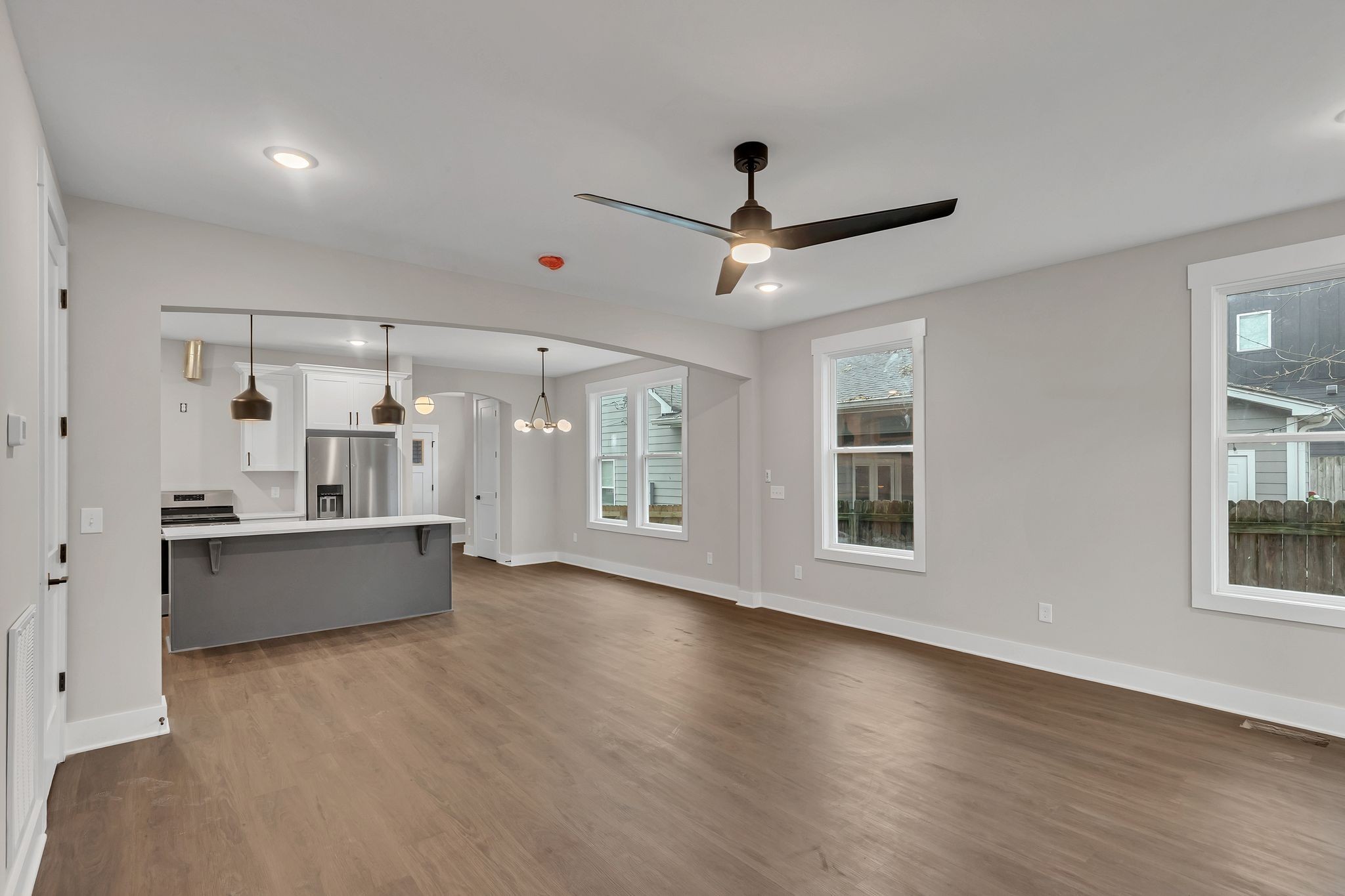 200A Queen Ave Unit: A