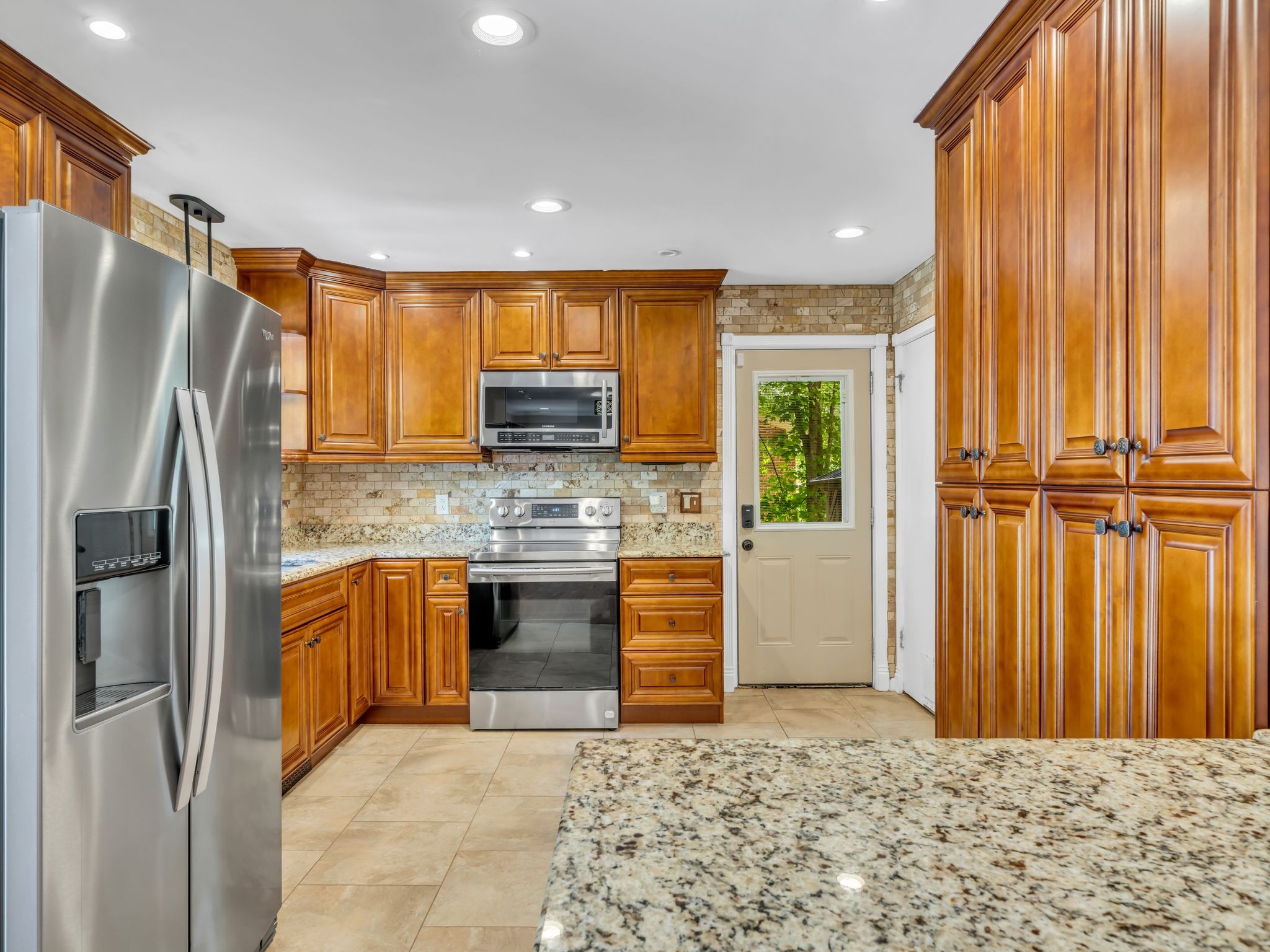 3043 Trough Springs Rd