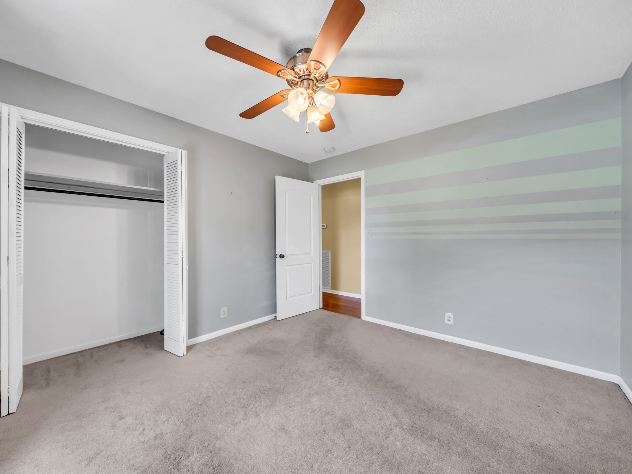 3043 Trough Springs Rd