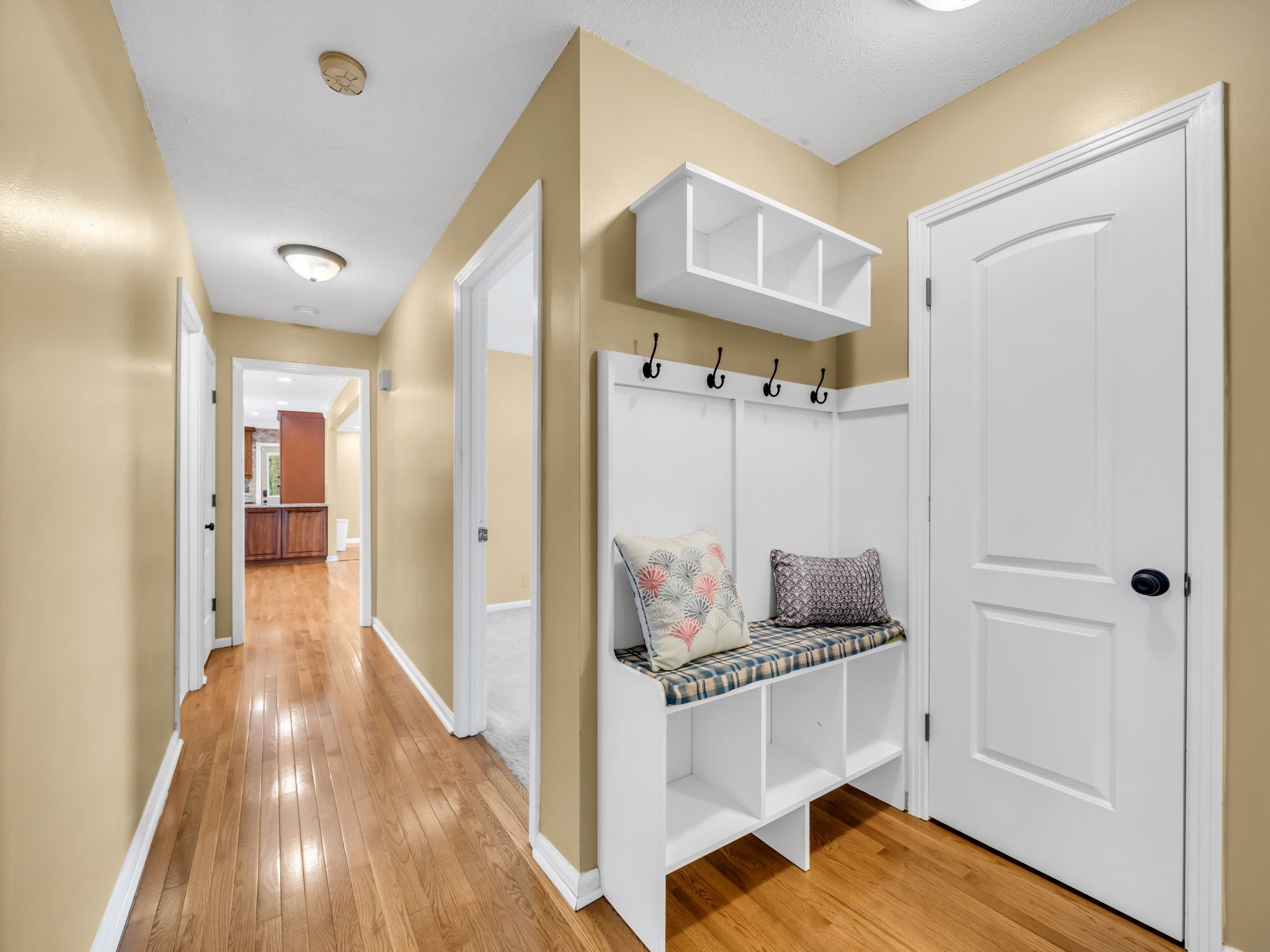3043 Trough Springs Rd
