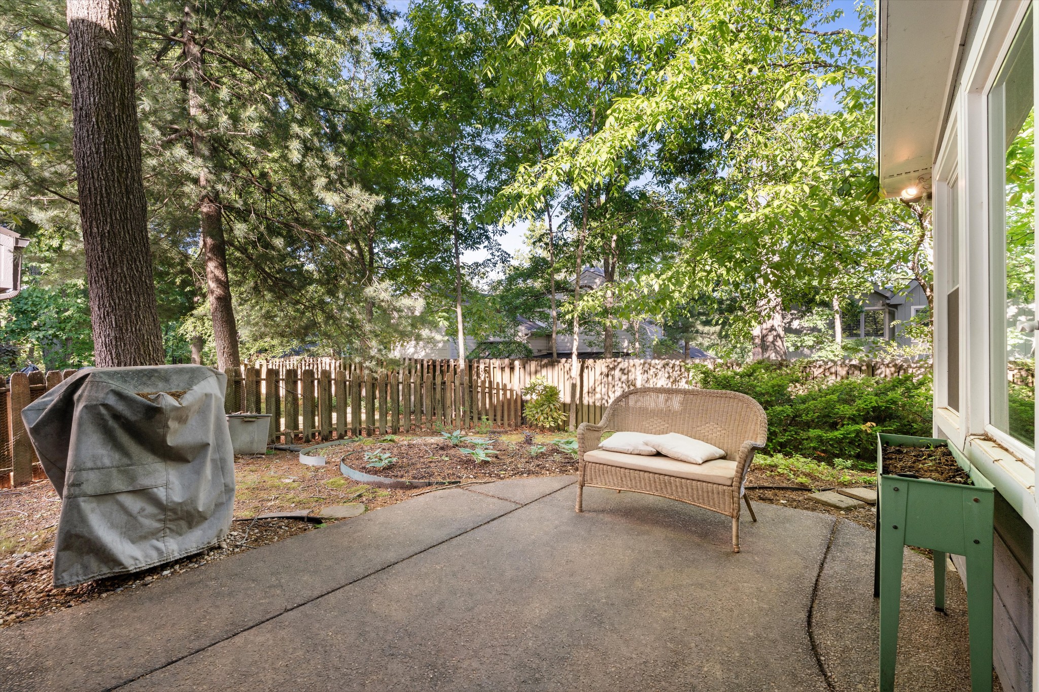 620 Harpeth Trace Dr