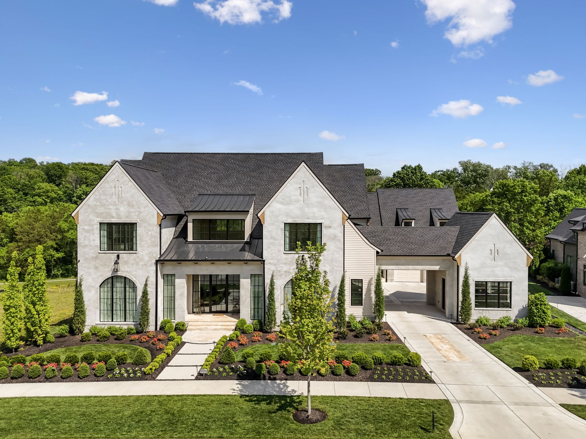8384 Solstice Dr