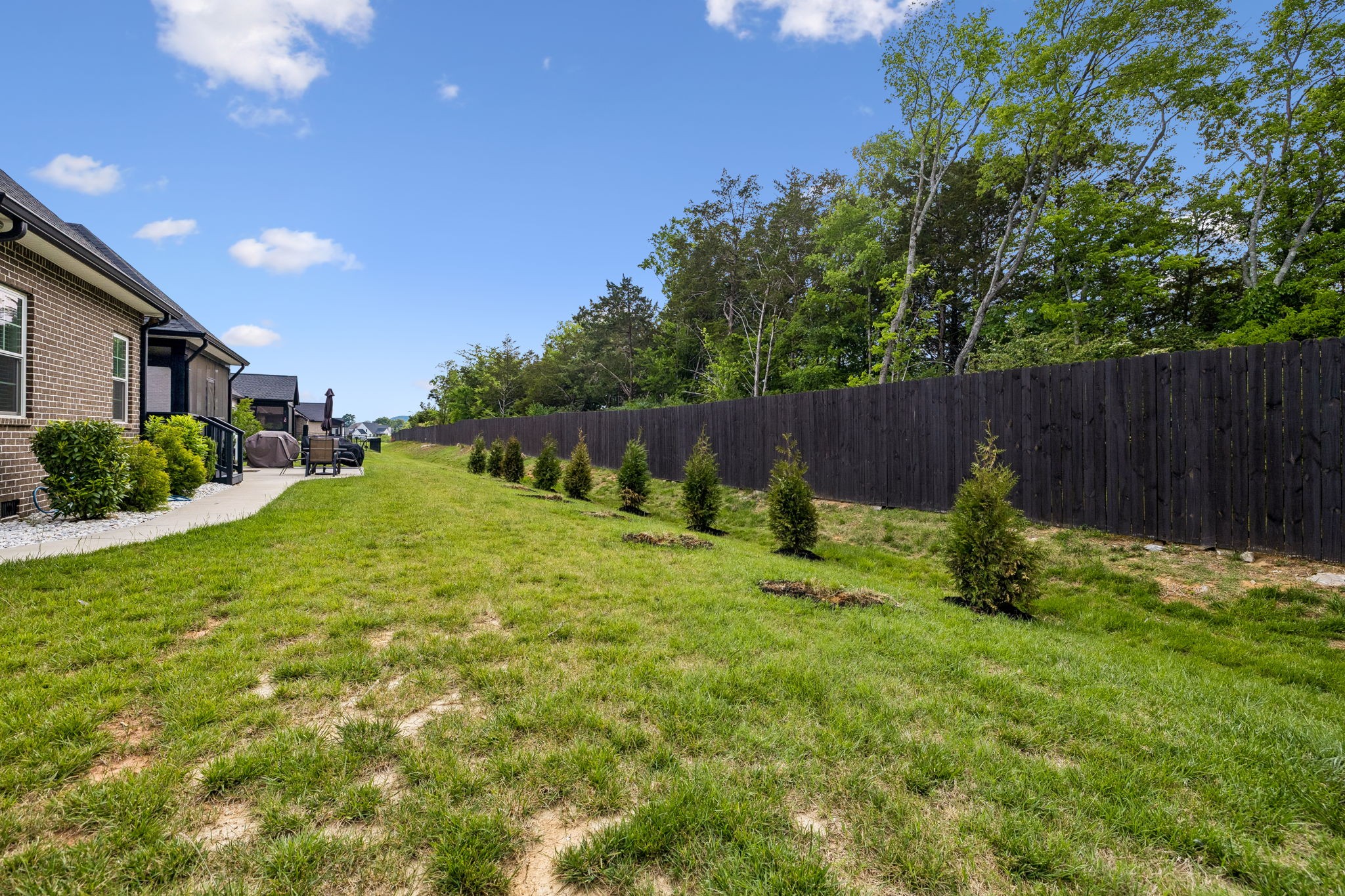 2614 Holly Springs Dr