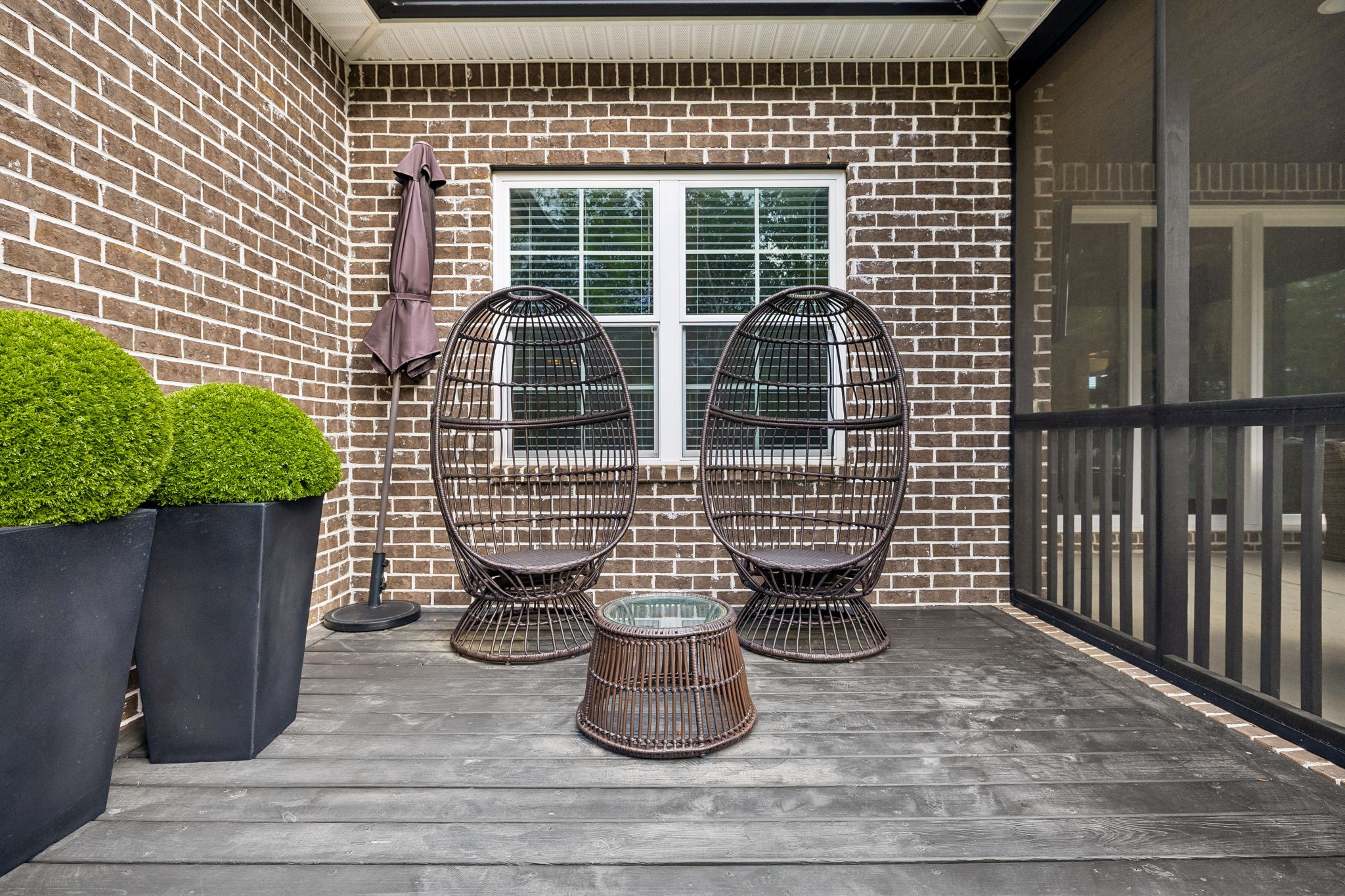 2614 Holly Springs Dr