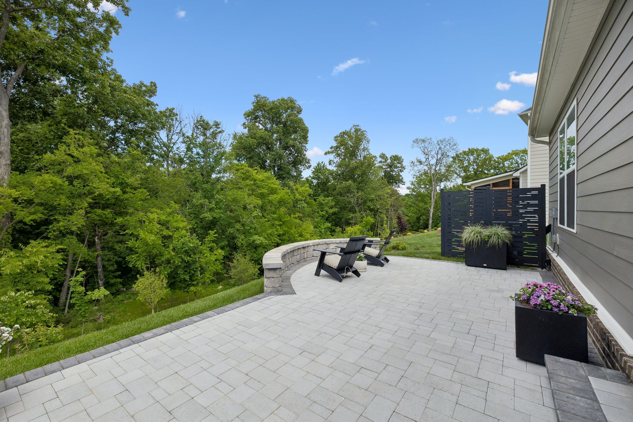 4044 Rosa Dr