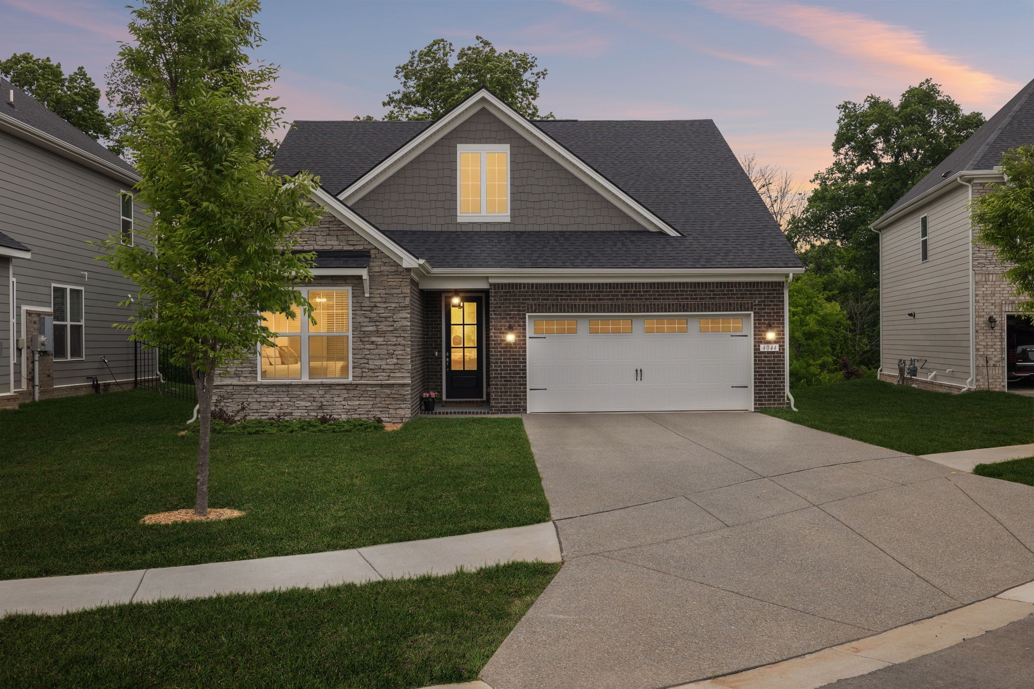 4044 Rosa Dr